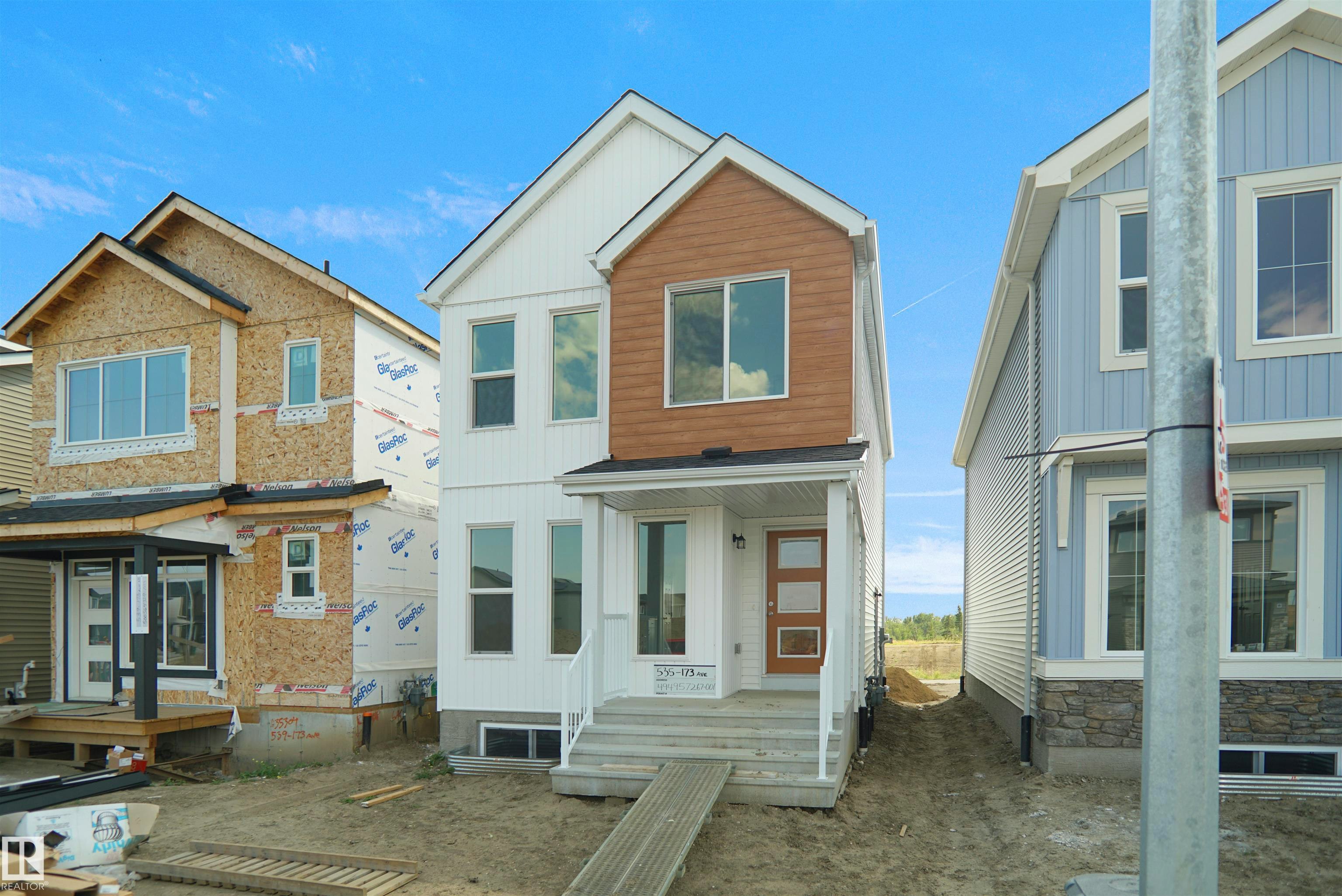 20831 16 Avenue, Edmonton, AB, T6M 1L2