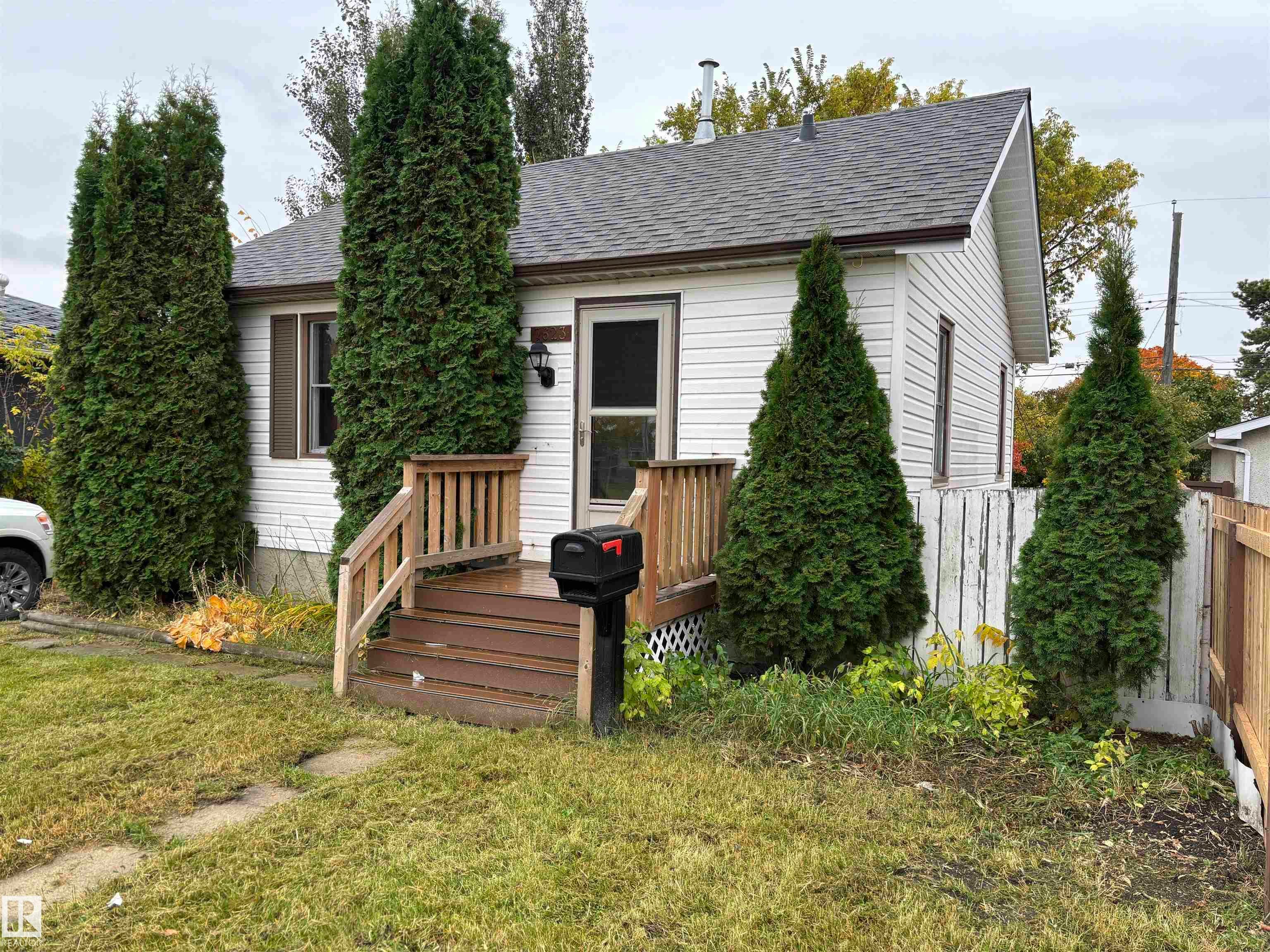7623 130 Avenue, Edmonton, AB, T5C 1Y3