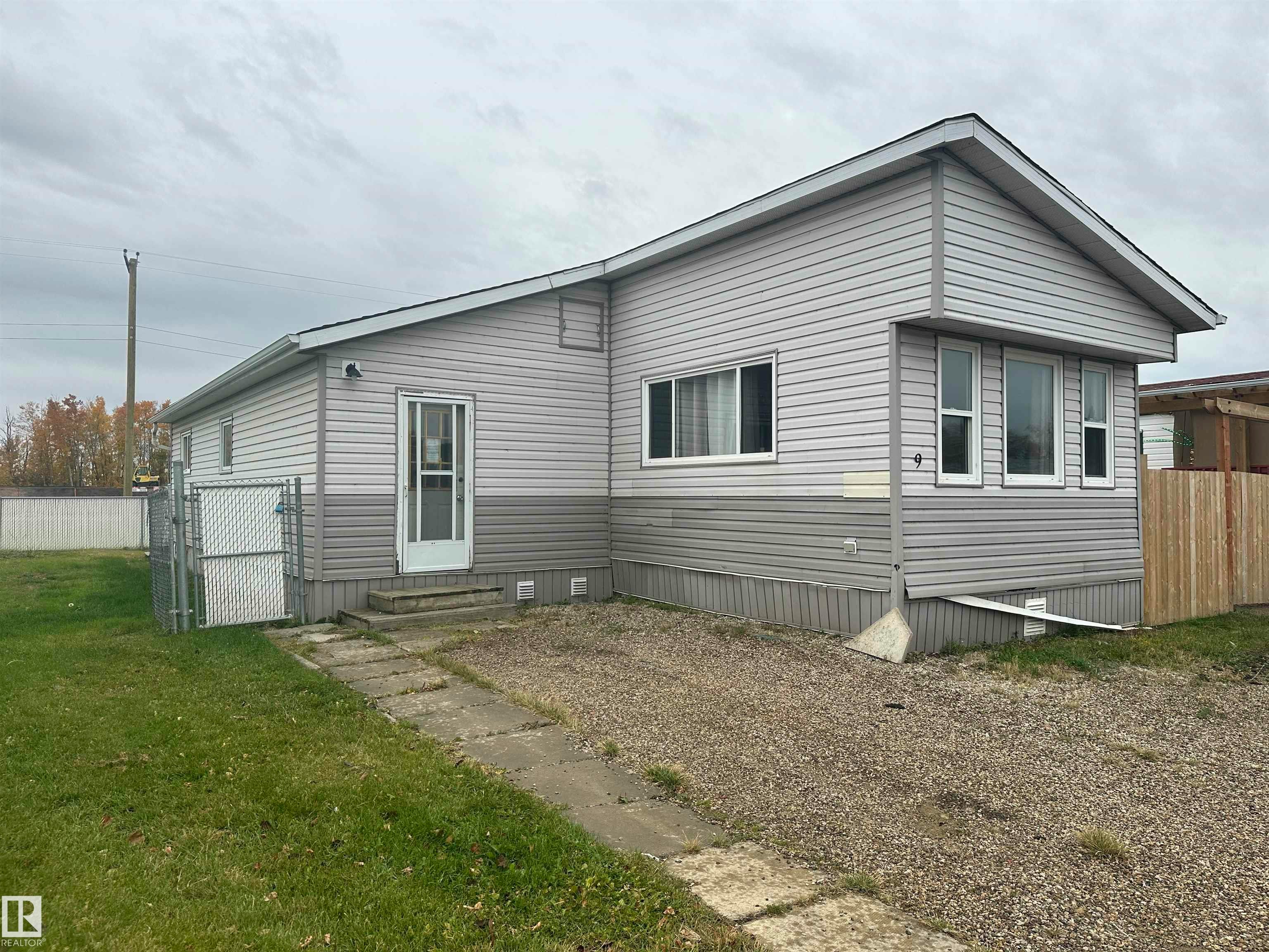 #9 5220 44av, Calmar, AB, T0C 0V0