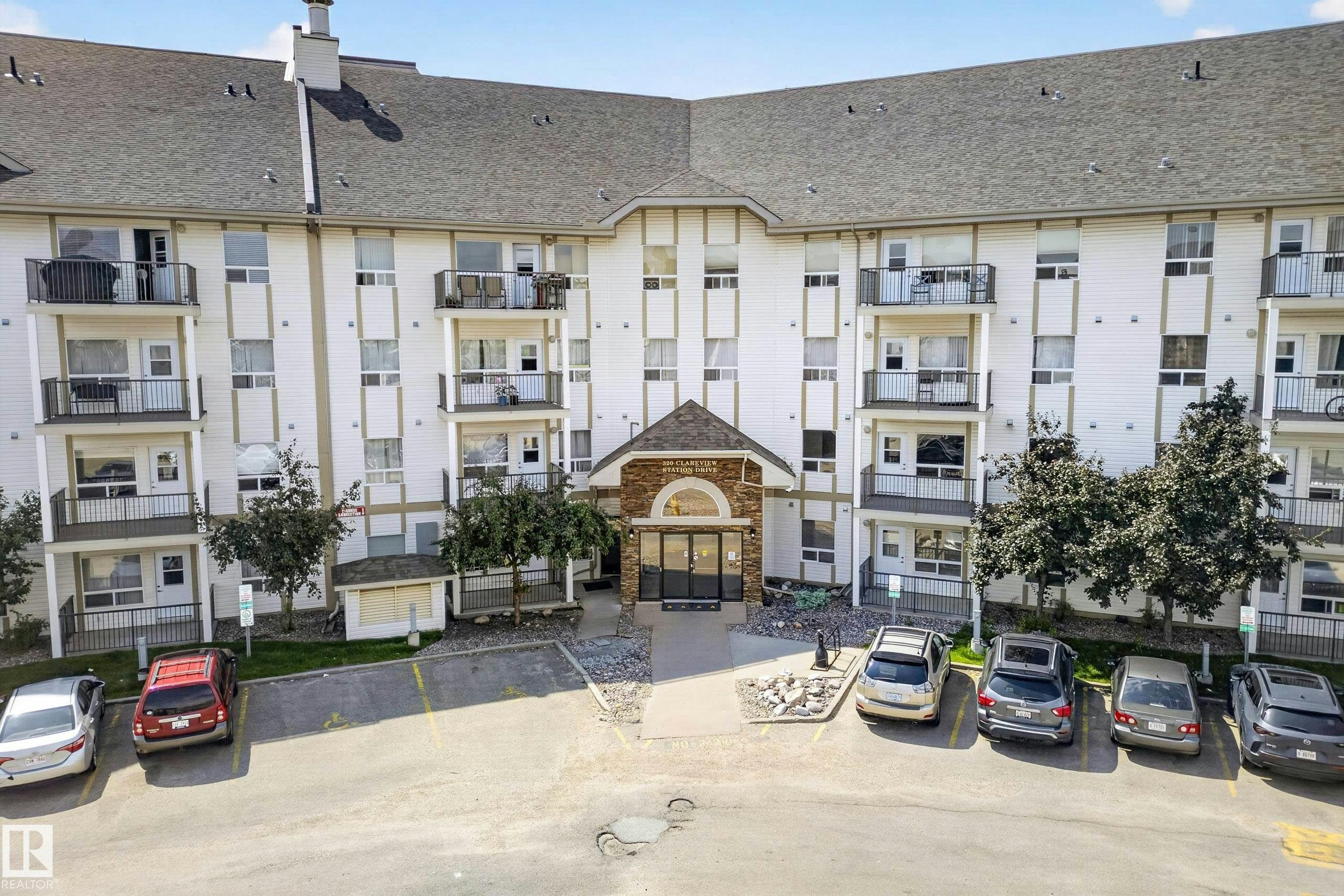 2212-320 Clareview Station Drive, Edmonton, AB, T5Y 0E5