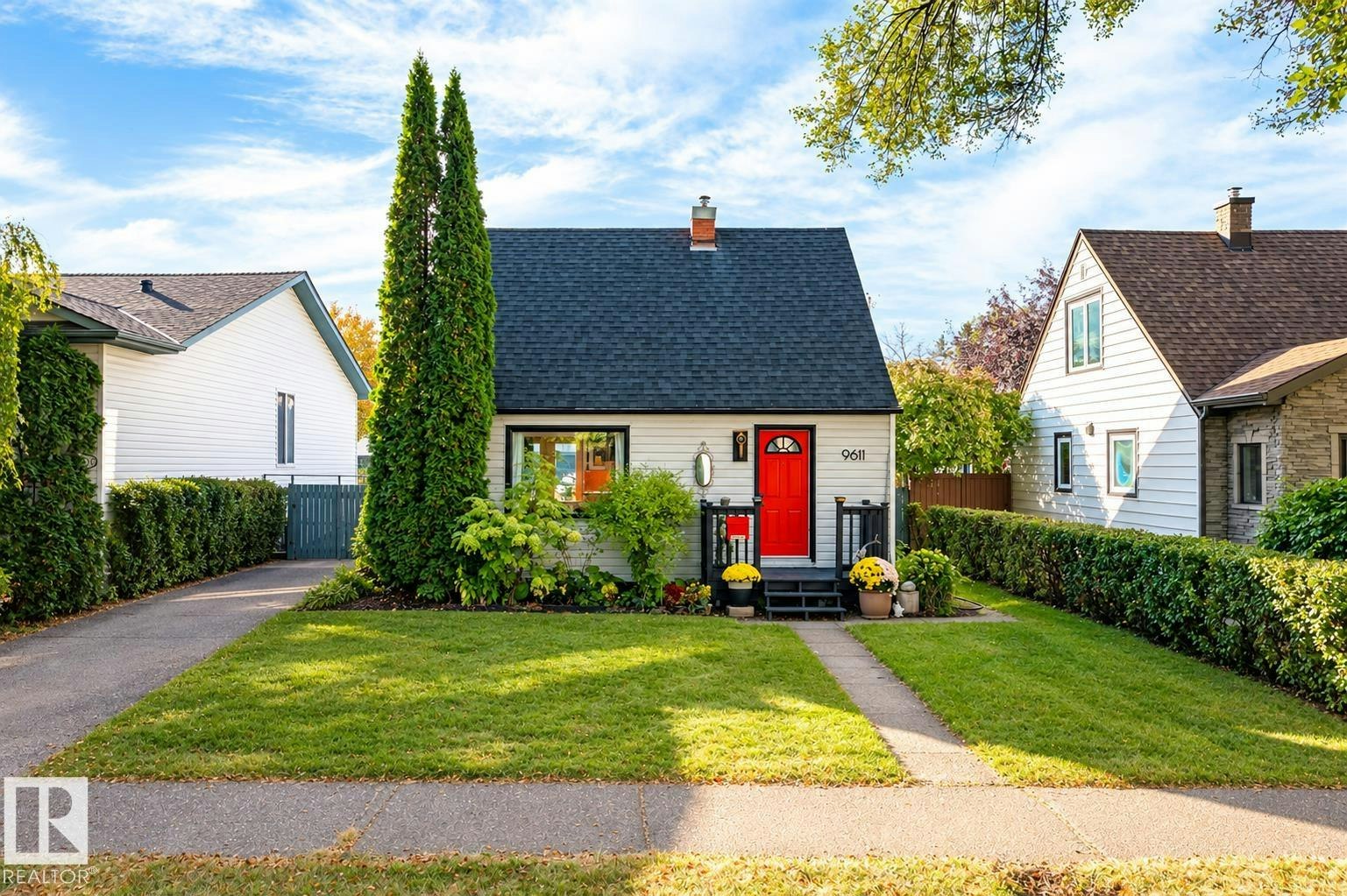 9611 73 Avenue, Edmonton, AB, T6E 1B3