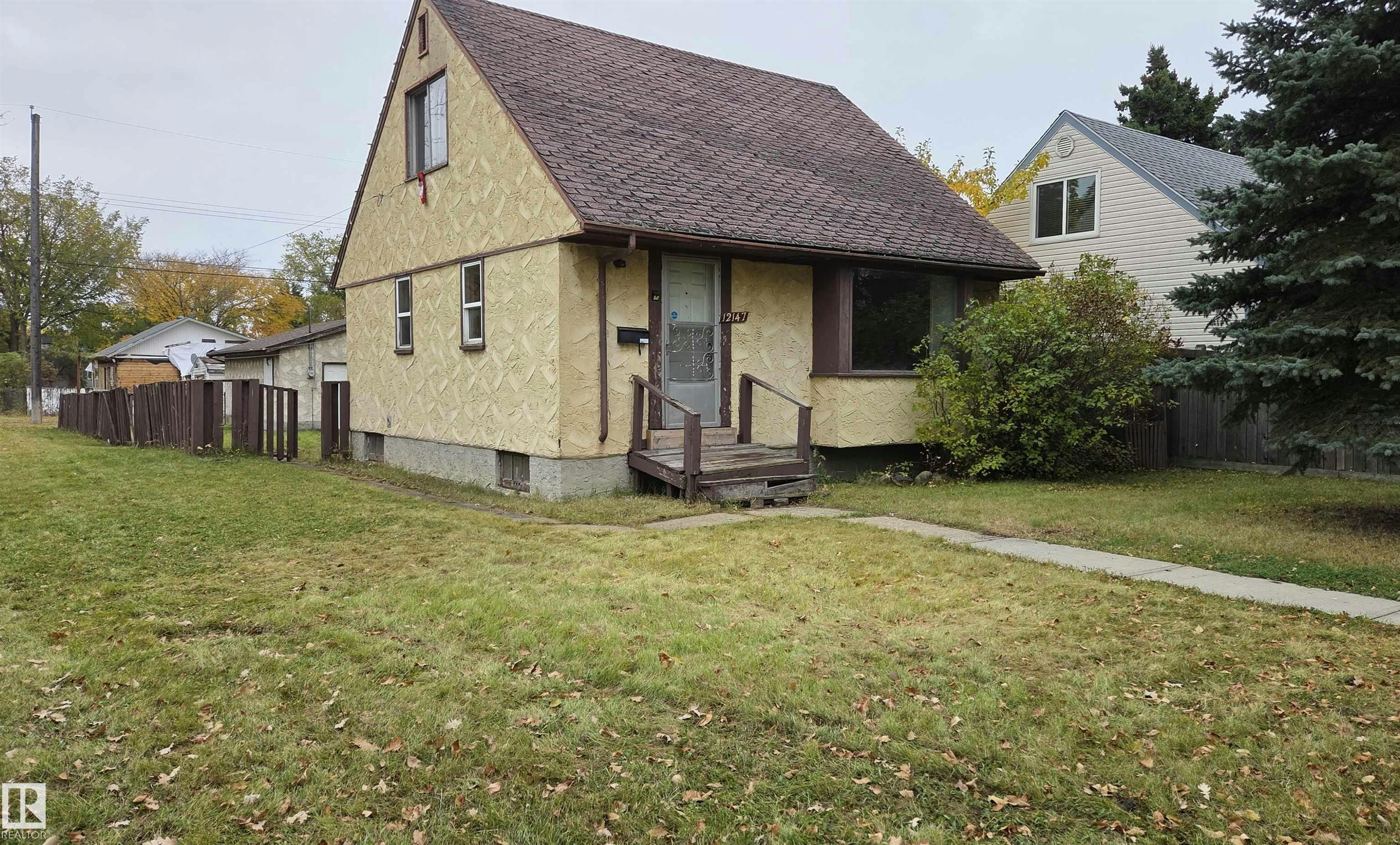 12147 126 Street, Edmonton, AB, T5L 0W6