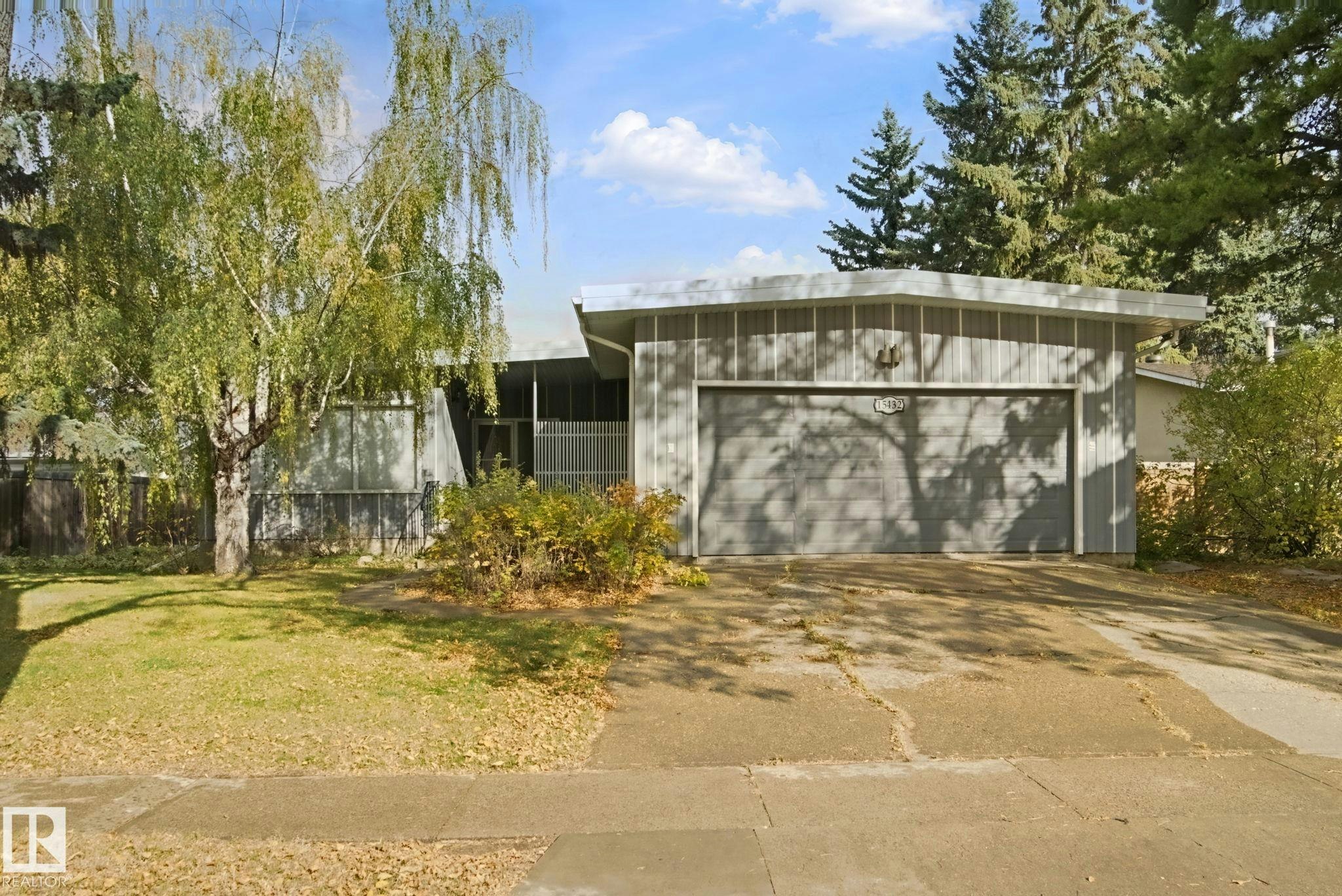 15432 78 Avenue, Edmonton, AB, T5R 3E1