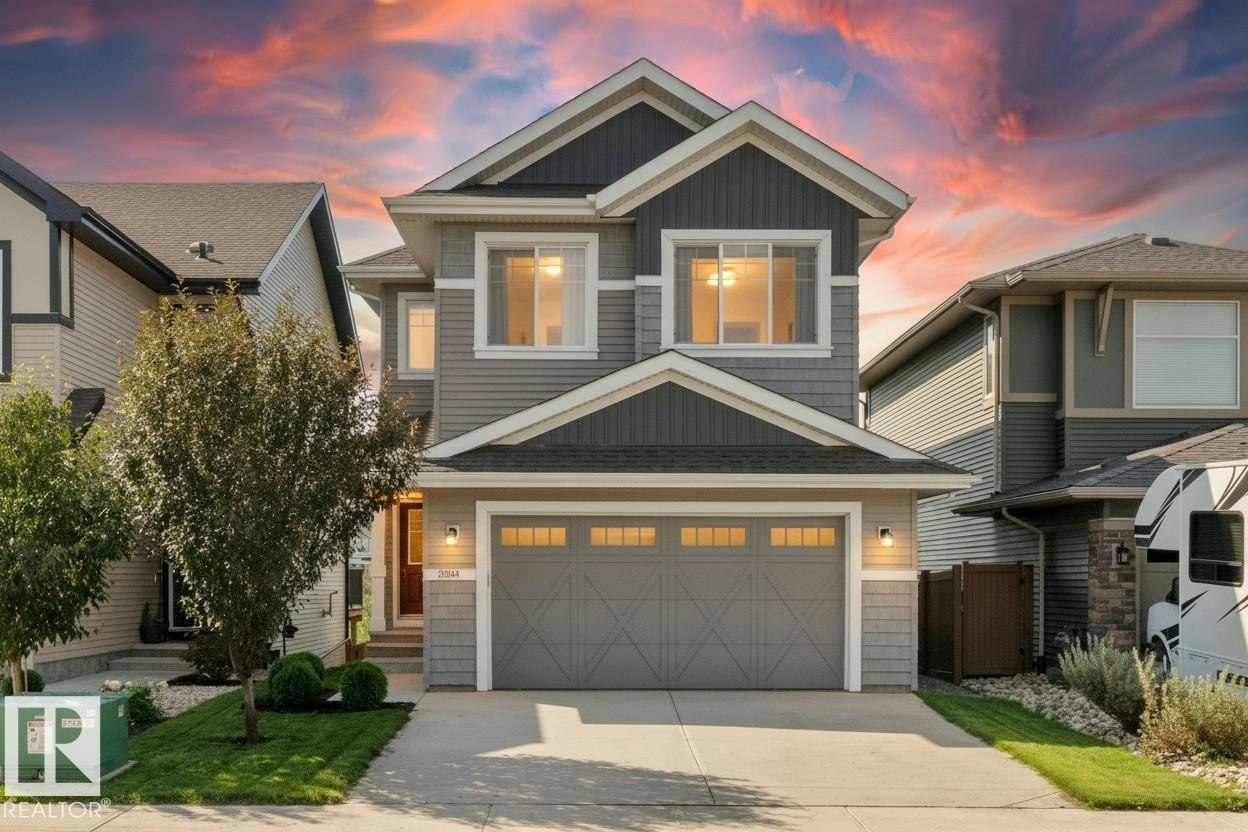 3334 Parker Loop, Edmonton, AB, T6W 4C2