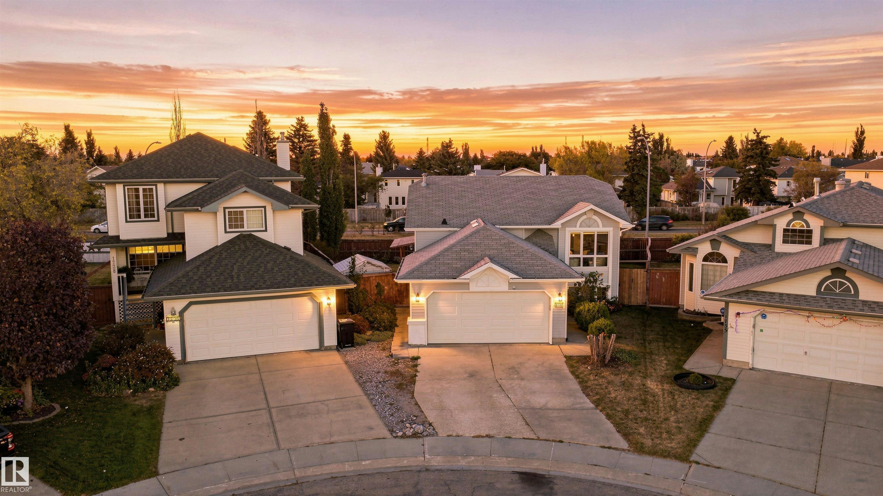 1737 Kensit Place, Edmonton, AB, T6L 6X6