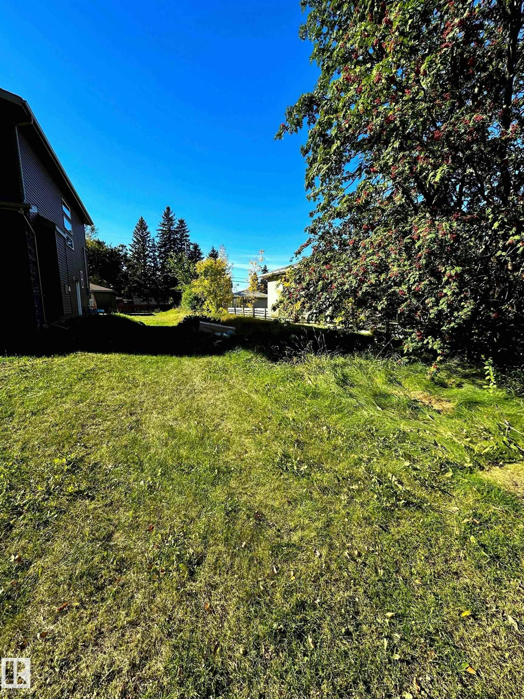 12344 80 Street, Edmonton, AB, T5B 2P6