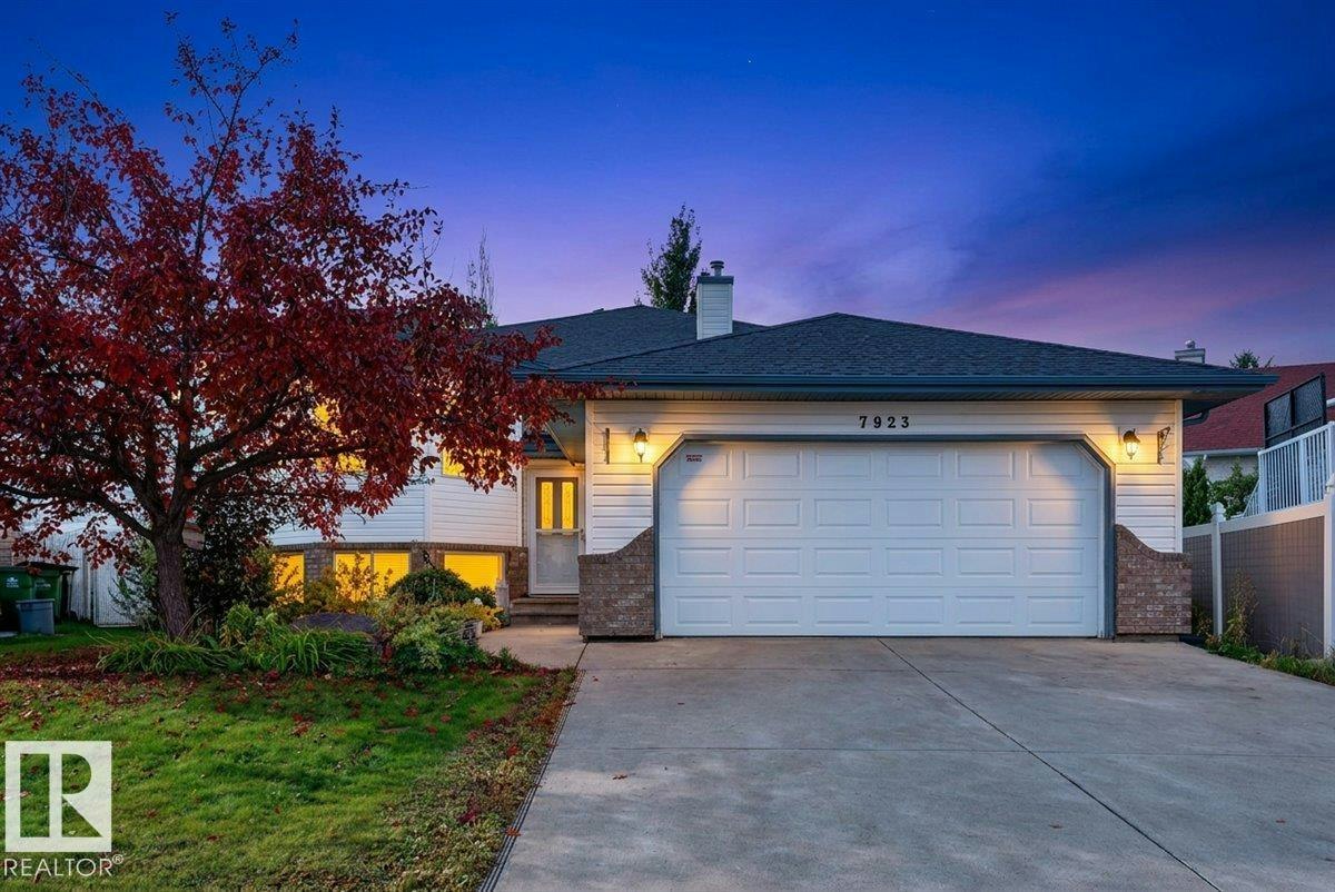 7923 161 Avenue, Edmonton, AB, T5Z 3E9