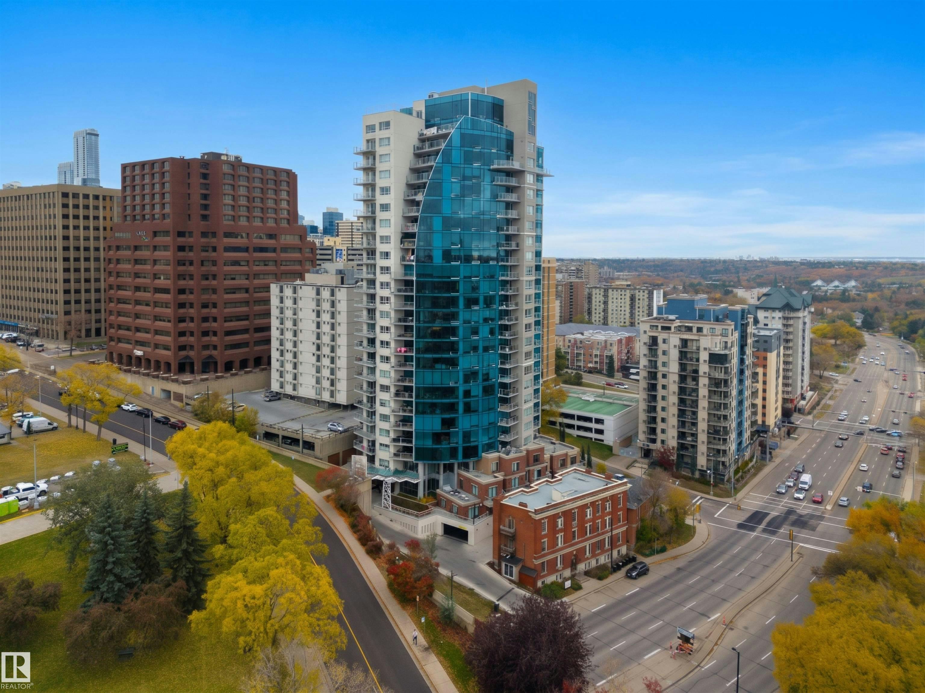 203-9720 106 Street, Edmonton, AB, T5K 0K8