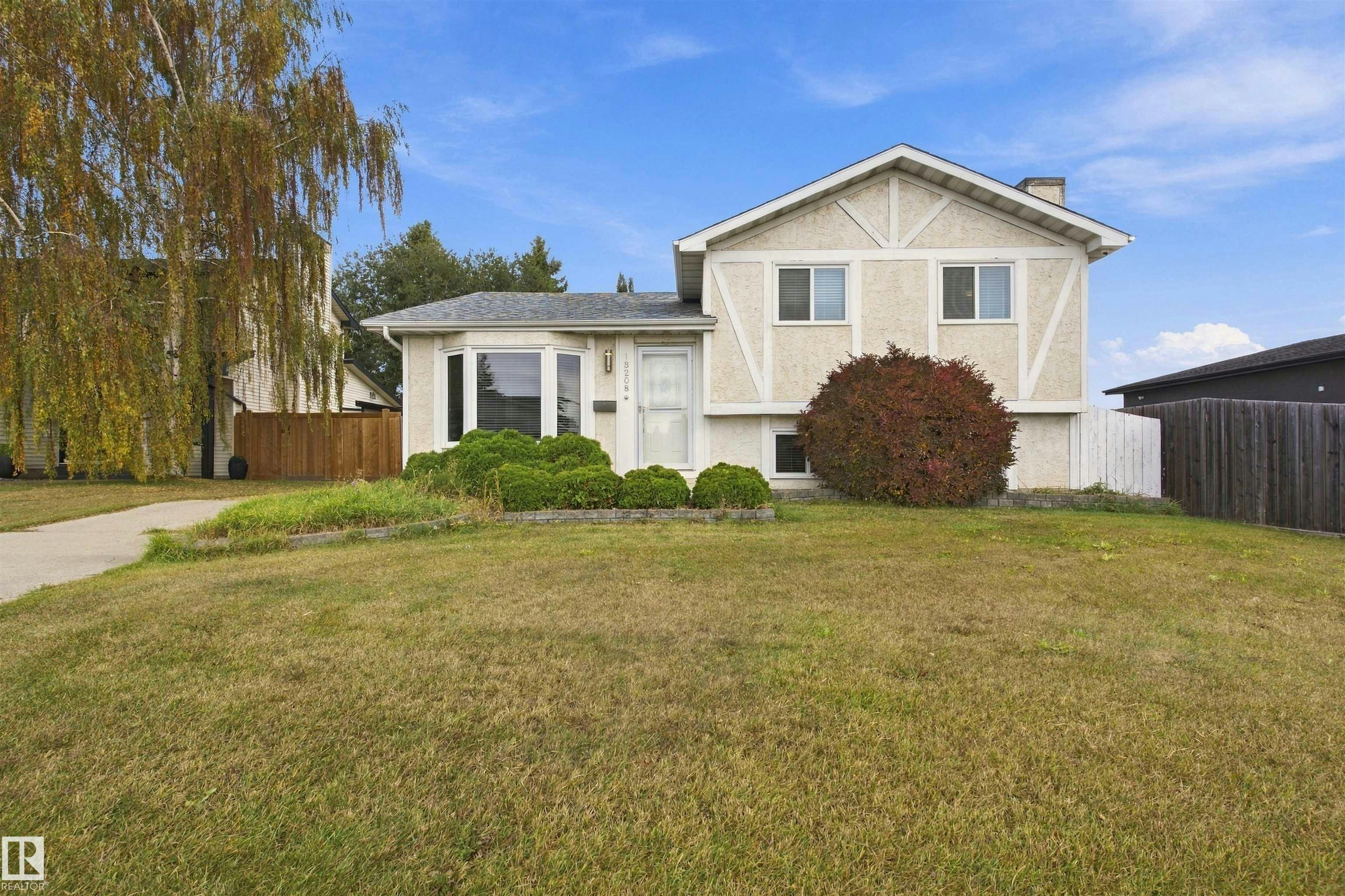 18208 99 Avenue, Edmonton, AB, T5T 3J2