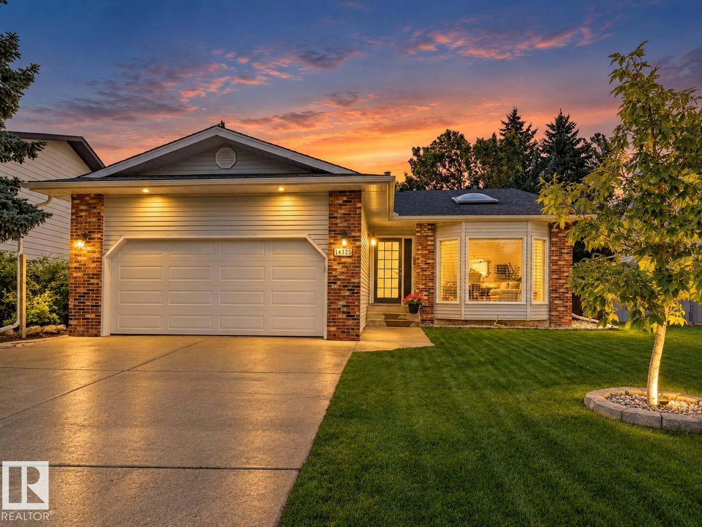 14725 46 Avenue, Edmonton, AB, T6H 5M6