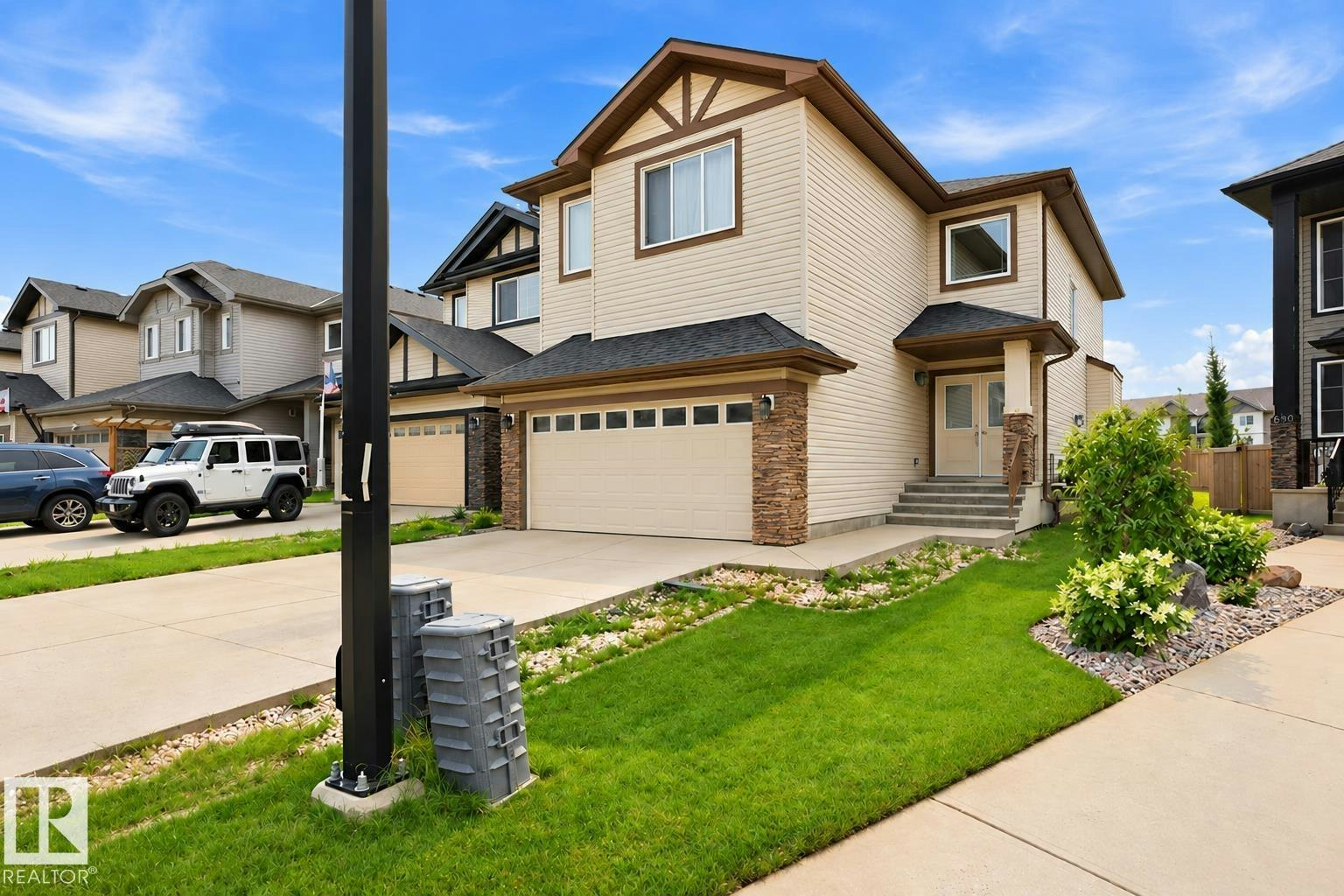 258 Albany Drive, Edmonton, AB, T6V 0L3