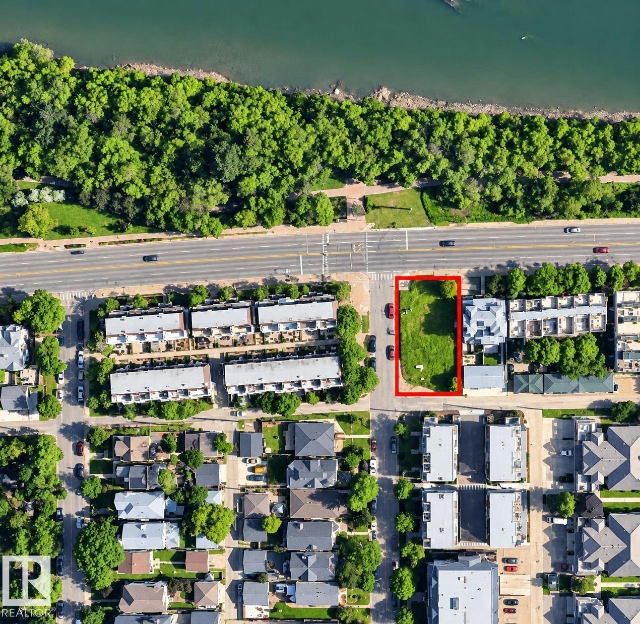 9755 92 Street, Edmonton, AB, T6C 2C4