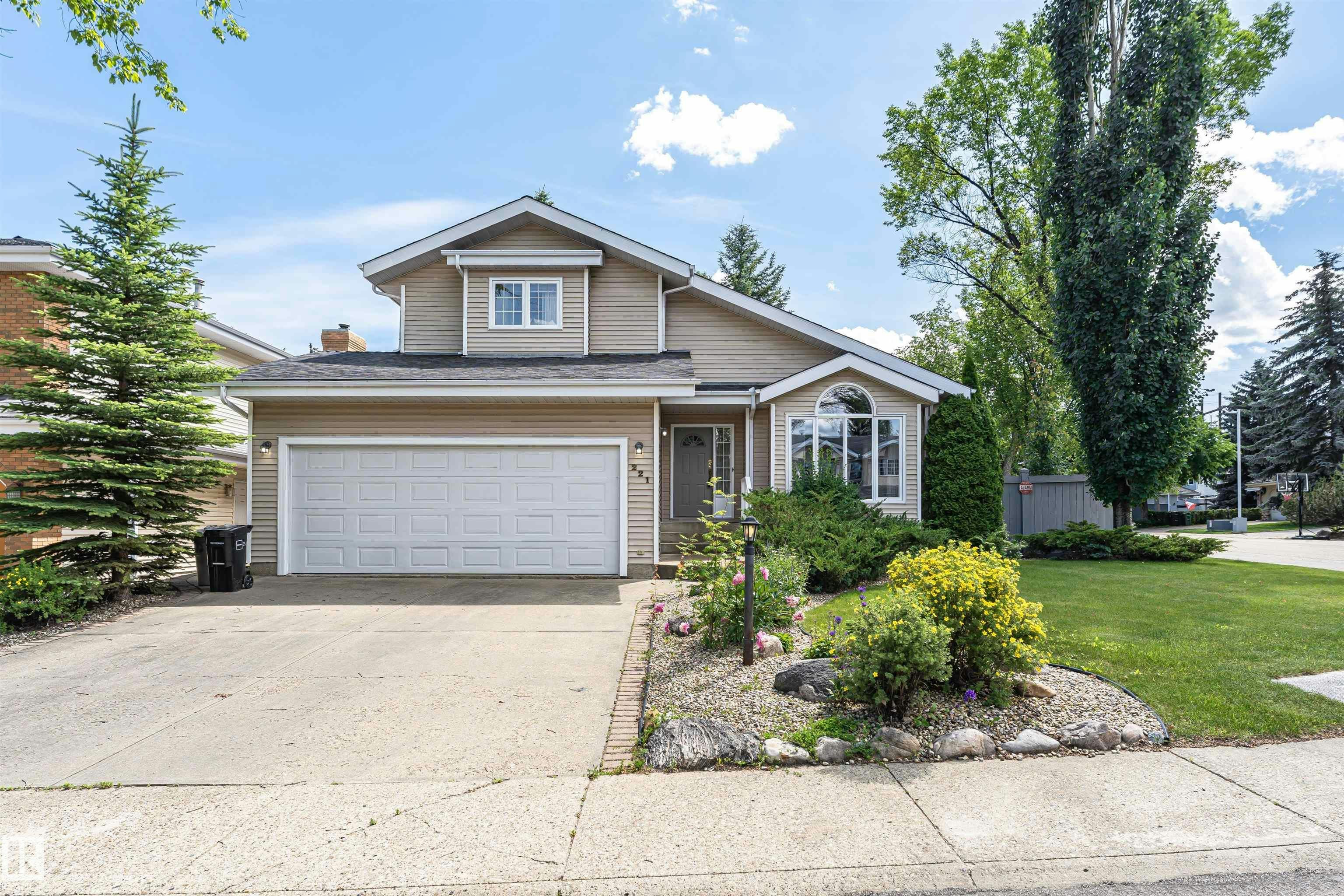 221 Ockenden Place, Edmonton, AB, T6R 1K5