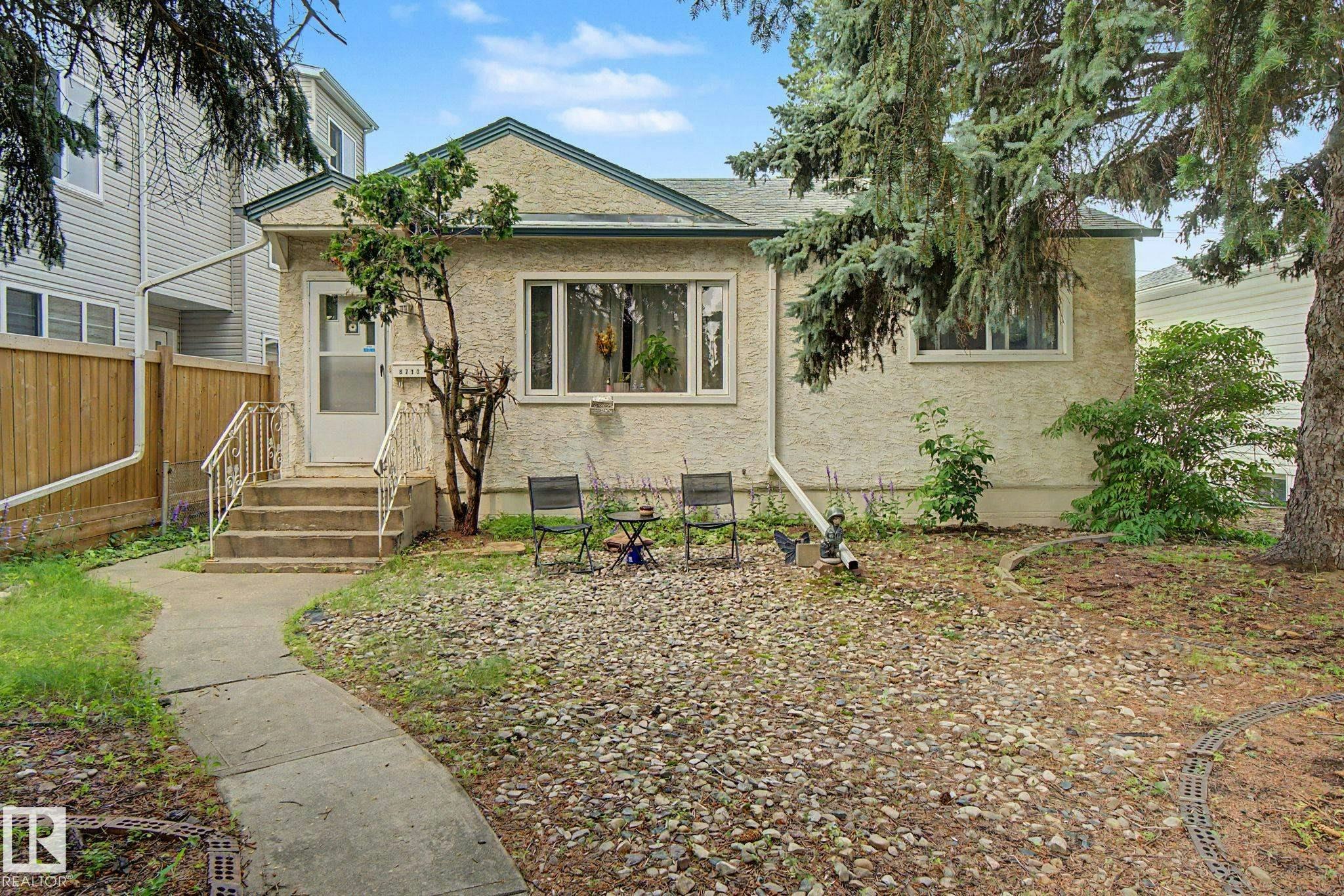 8710 83 Avenue, Edmonton, AB, T6C 1B3