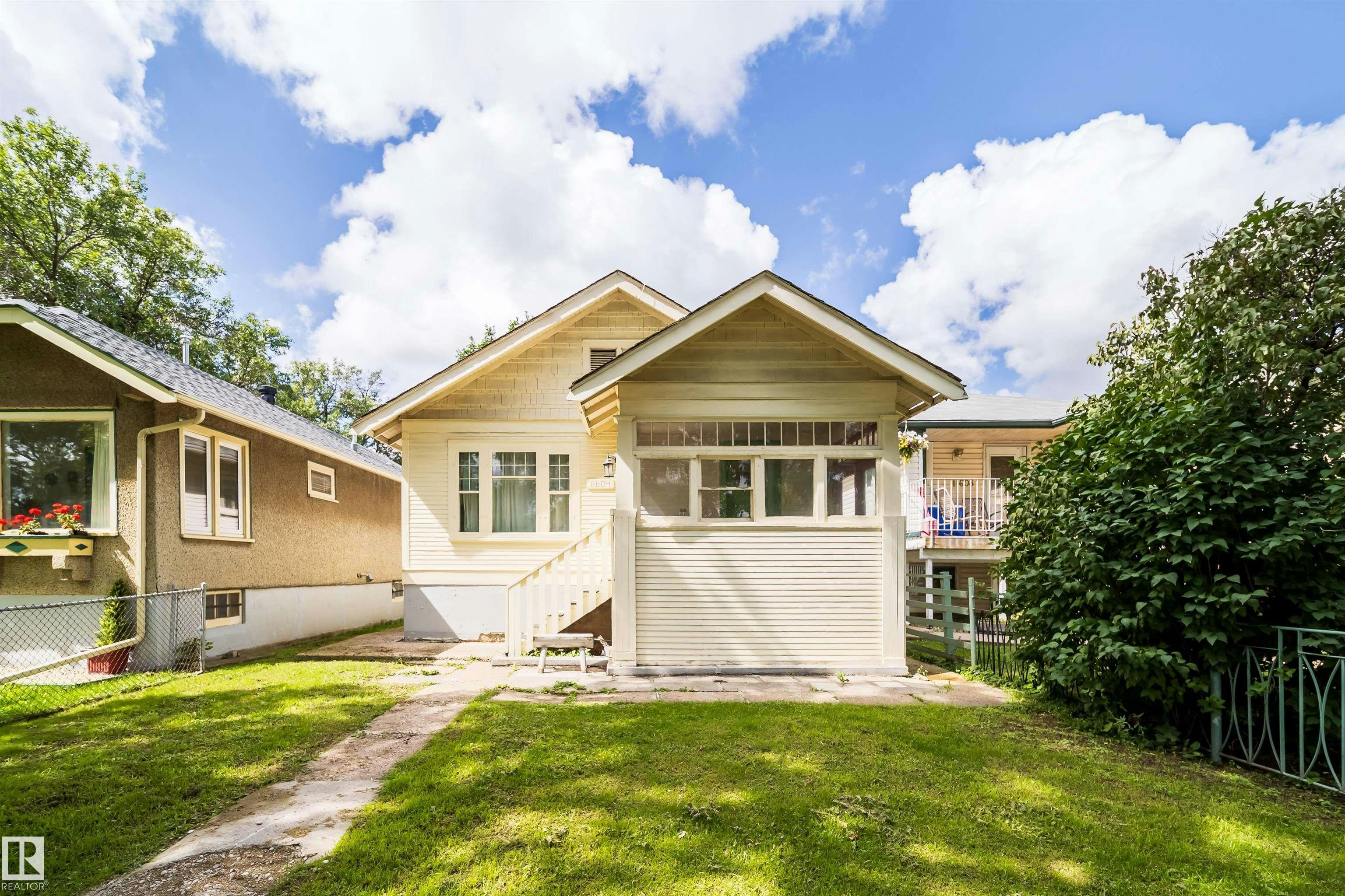 11604 97 Street NW, Edmonton, AB, T5G 1X9