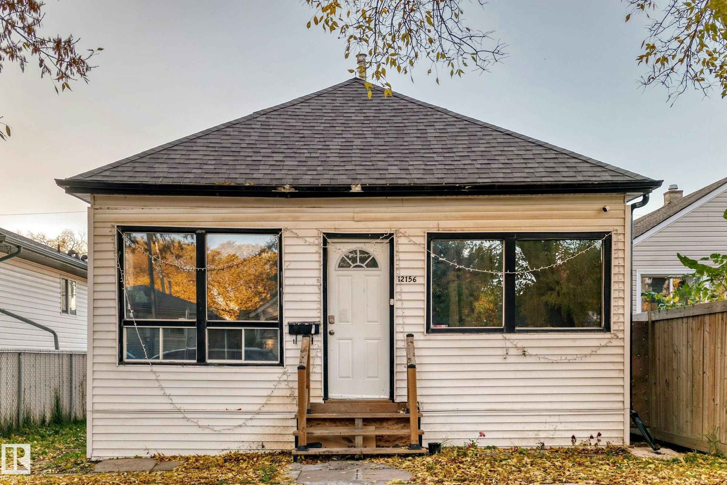 12156 92 Street, Edmonton, AB, T5G 1B2