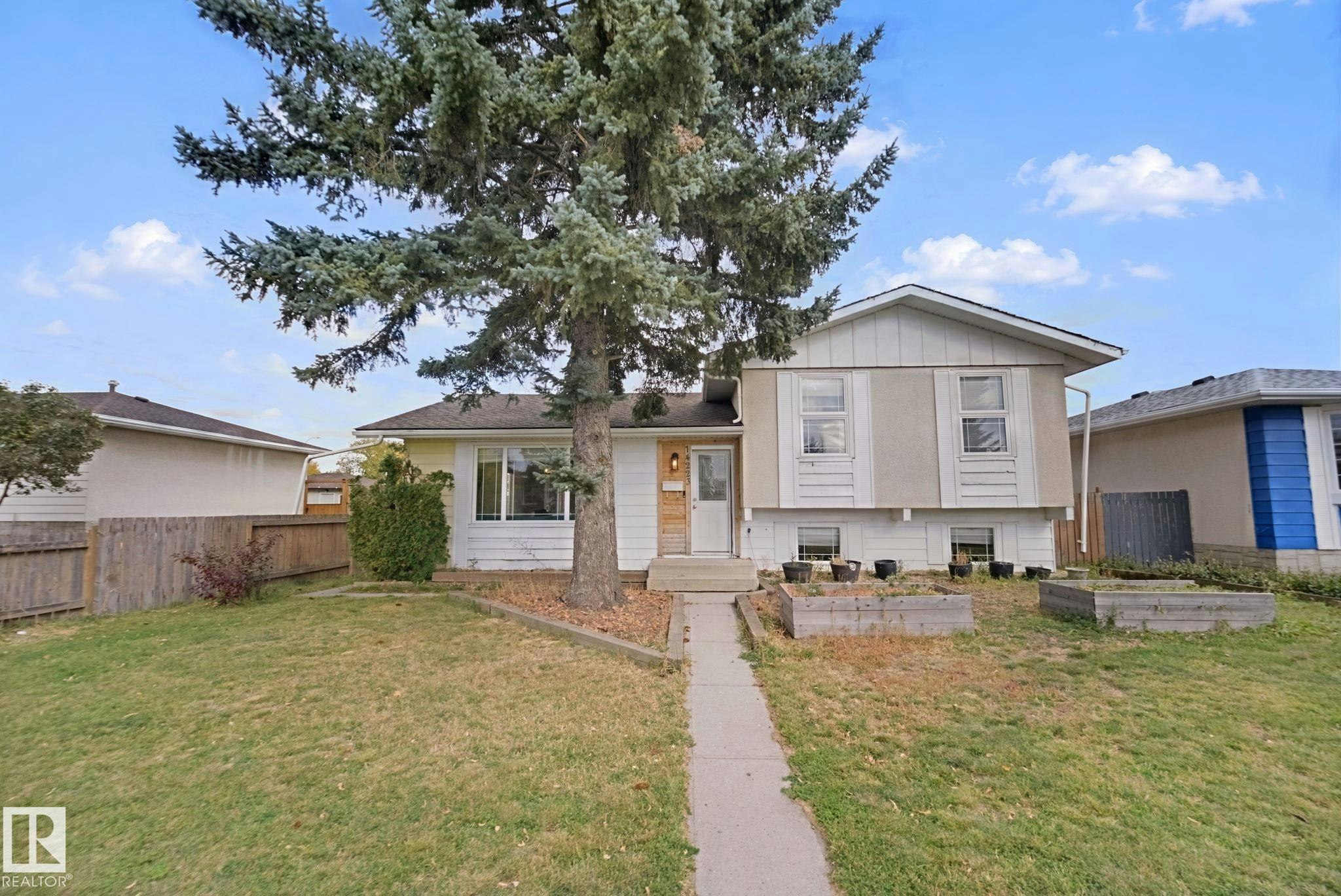 14223 83 Street, Edmonton, AB, T5E 2X8