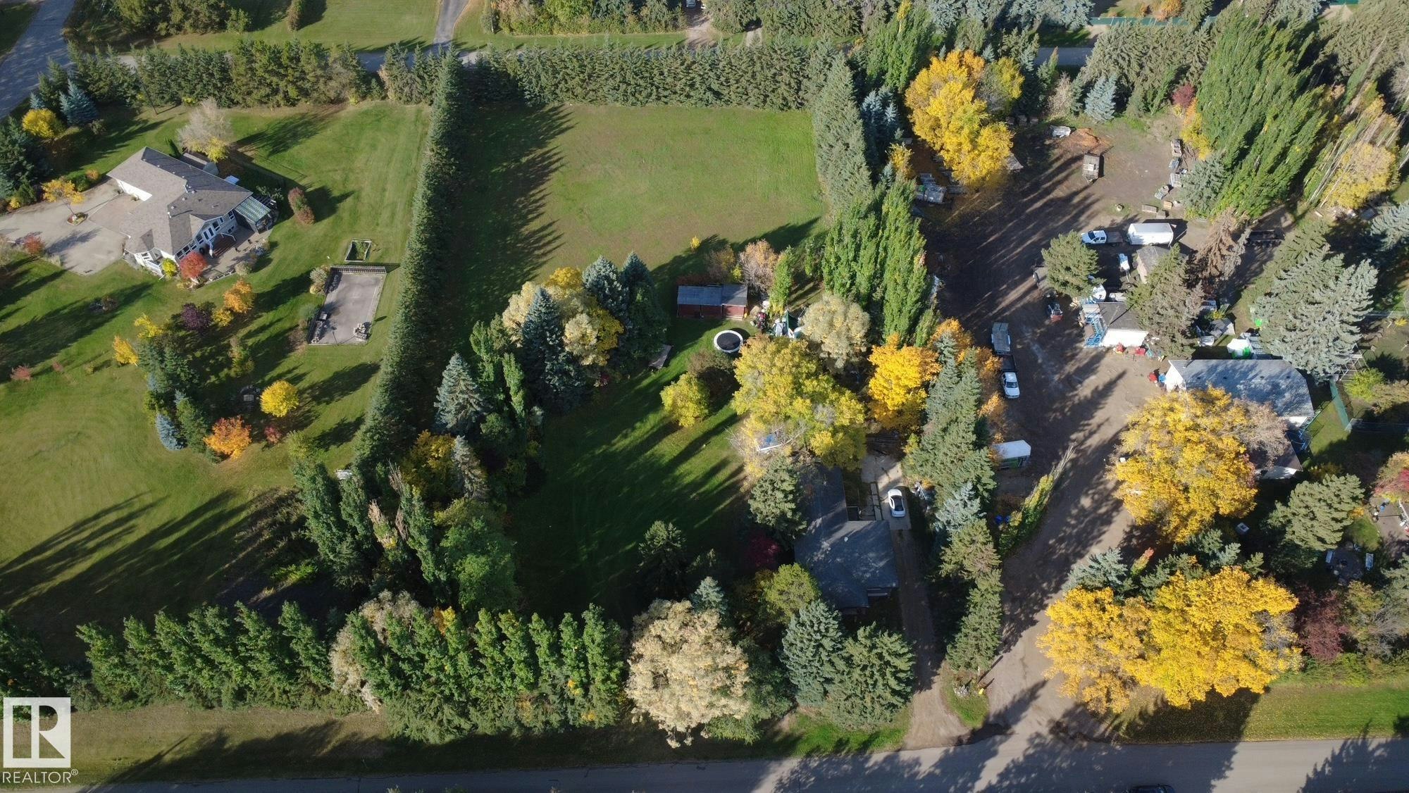 9712 209 Street, Edmonton, AB, T5T 5X9