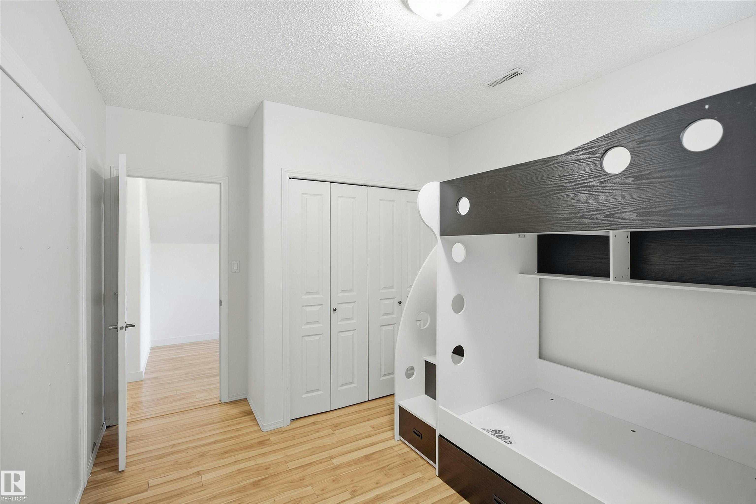 4615 17 Street, Edmonton, AB, T6X 2P9 - 41