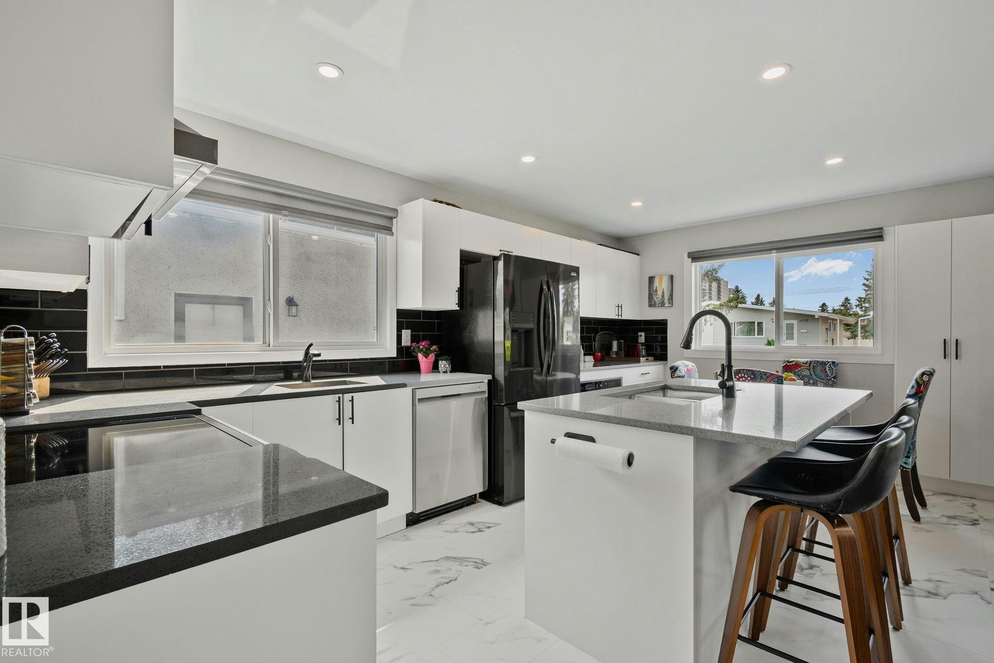 4723 105 Street, Edmonton, AB, T6H 2M3