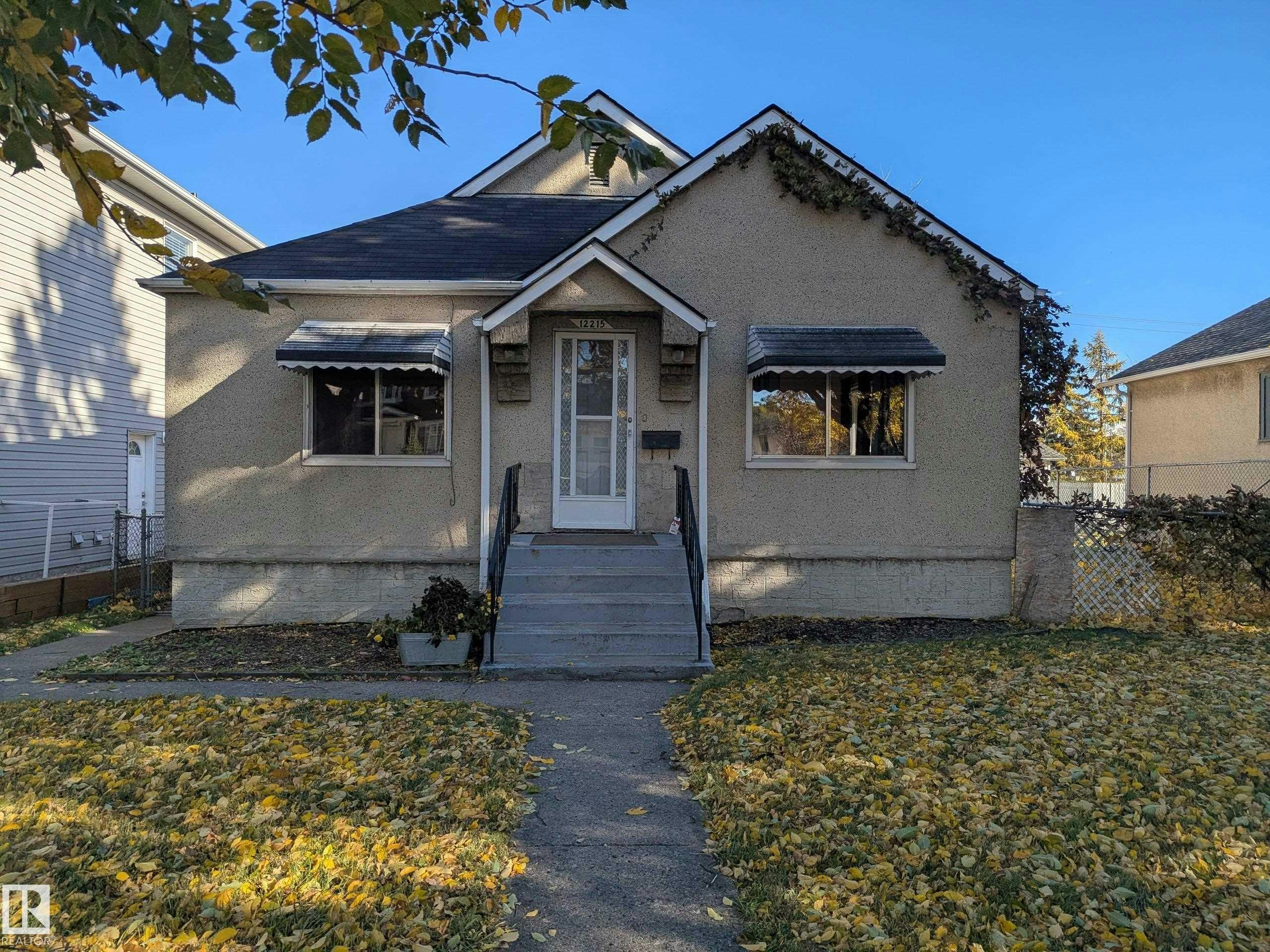 12215 101 Street, Edmonton, AB, T5G 2C5