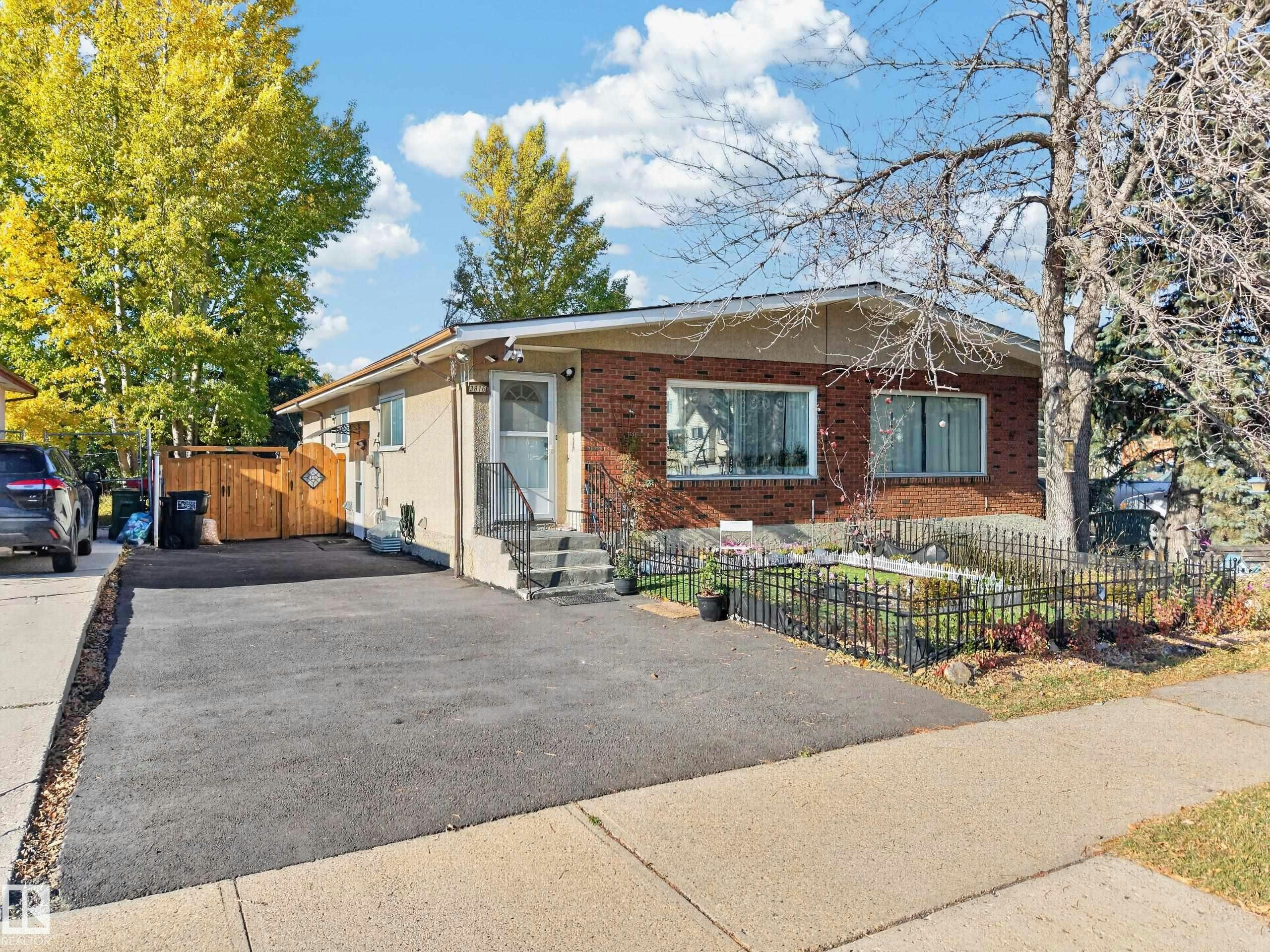3816 85 Street NW, Edmonton, AB, T6K 0H6