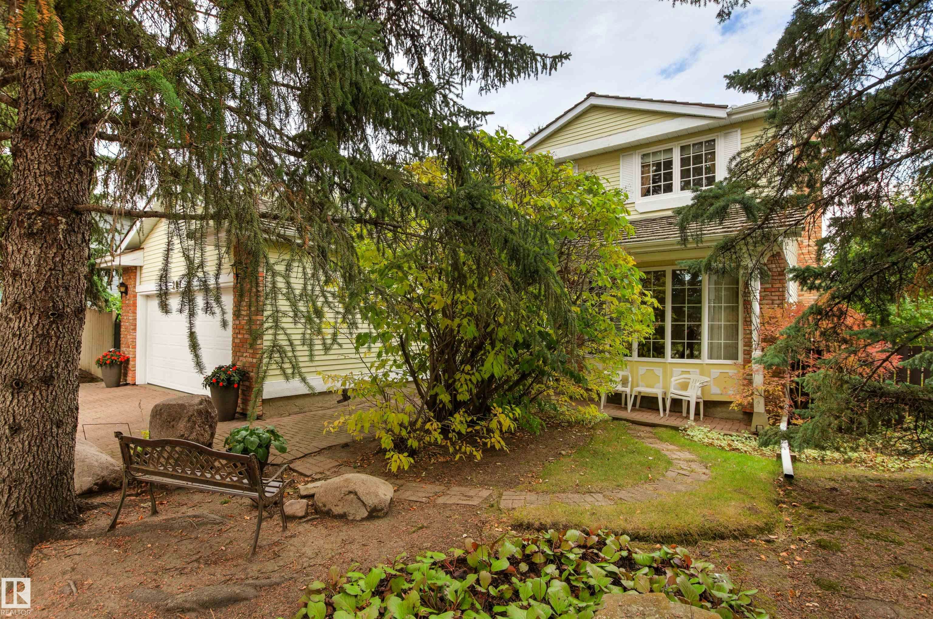 201 Rhatigan Road W, Edmonton, AB, T6R 1A2