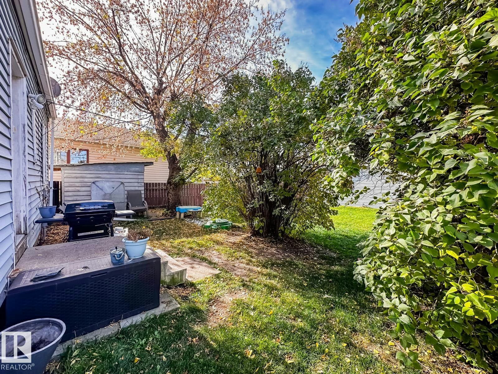 12114 106 Street, Edmonton, AB, T5G 2R8 - 30