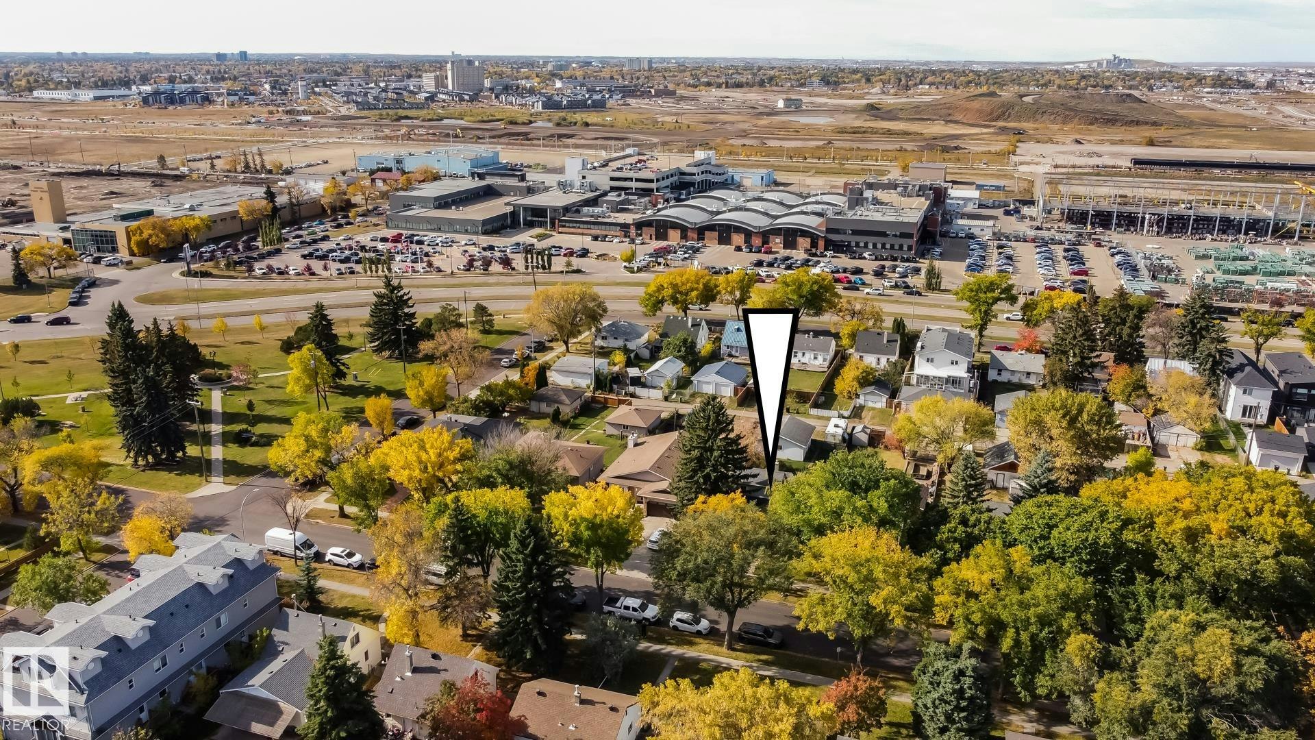 12114 106 Street, Edmonton, AB, T5G 2R8 - 42