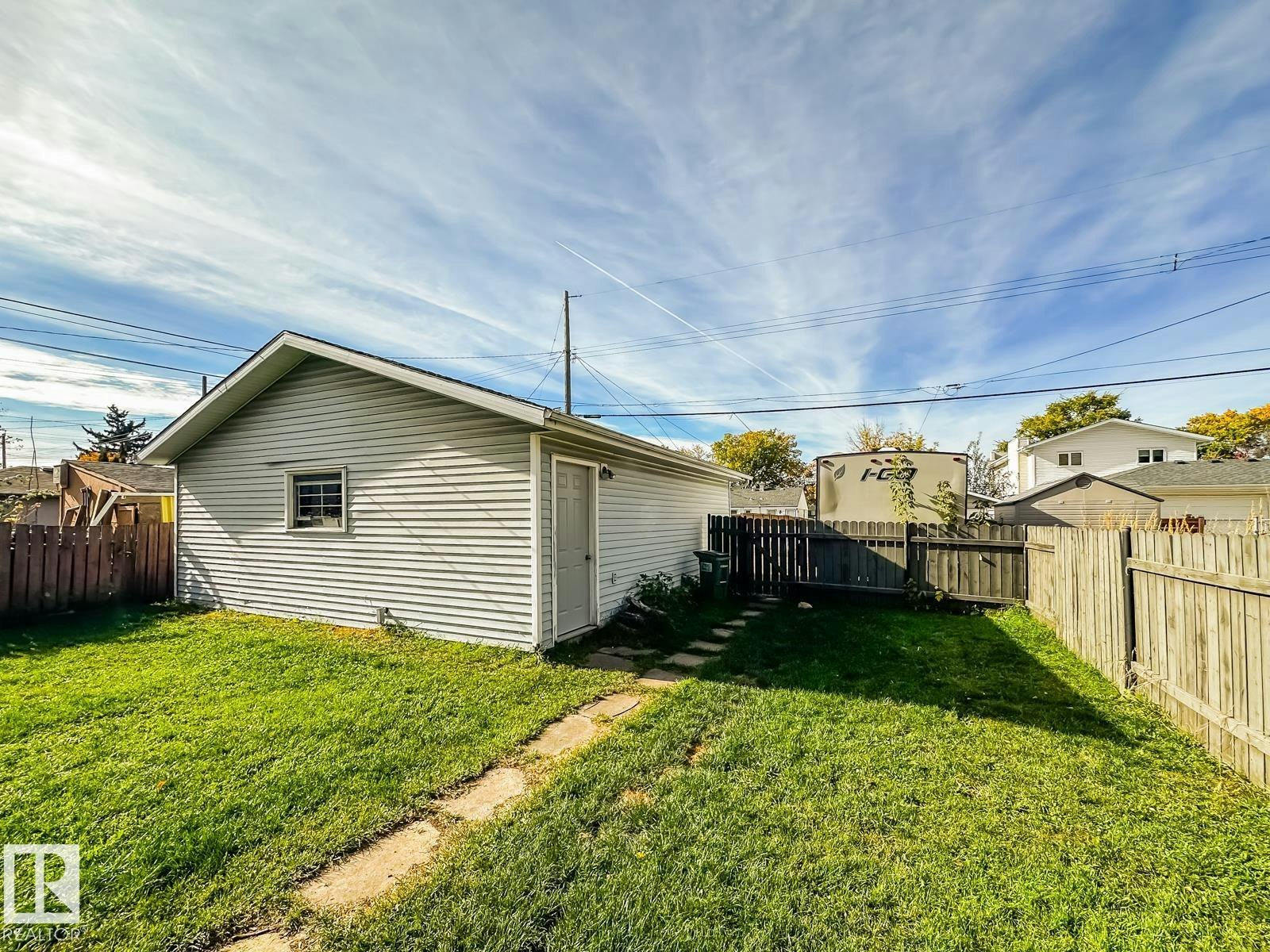 12114 106 Street, Edmonton, AB, T5G 2R8 - 34