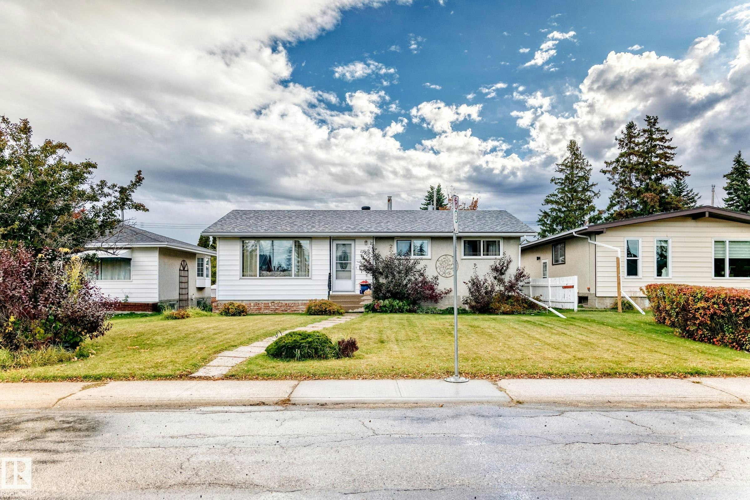 13515 86 Street NW, Edmonton, AB, T5E 3B6 - 48