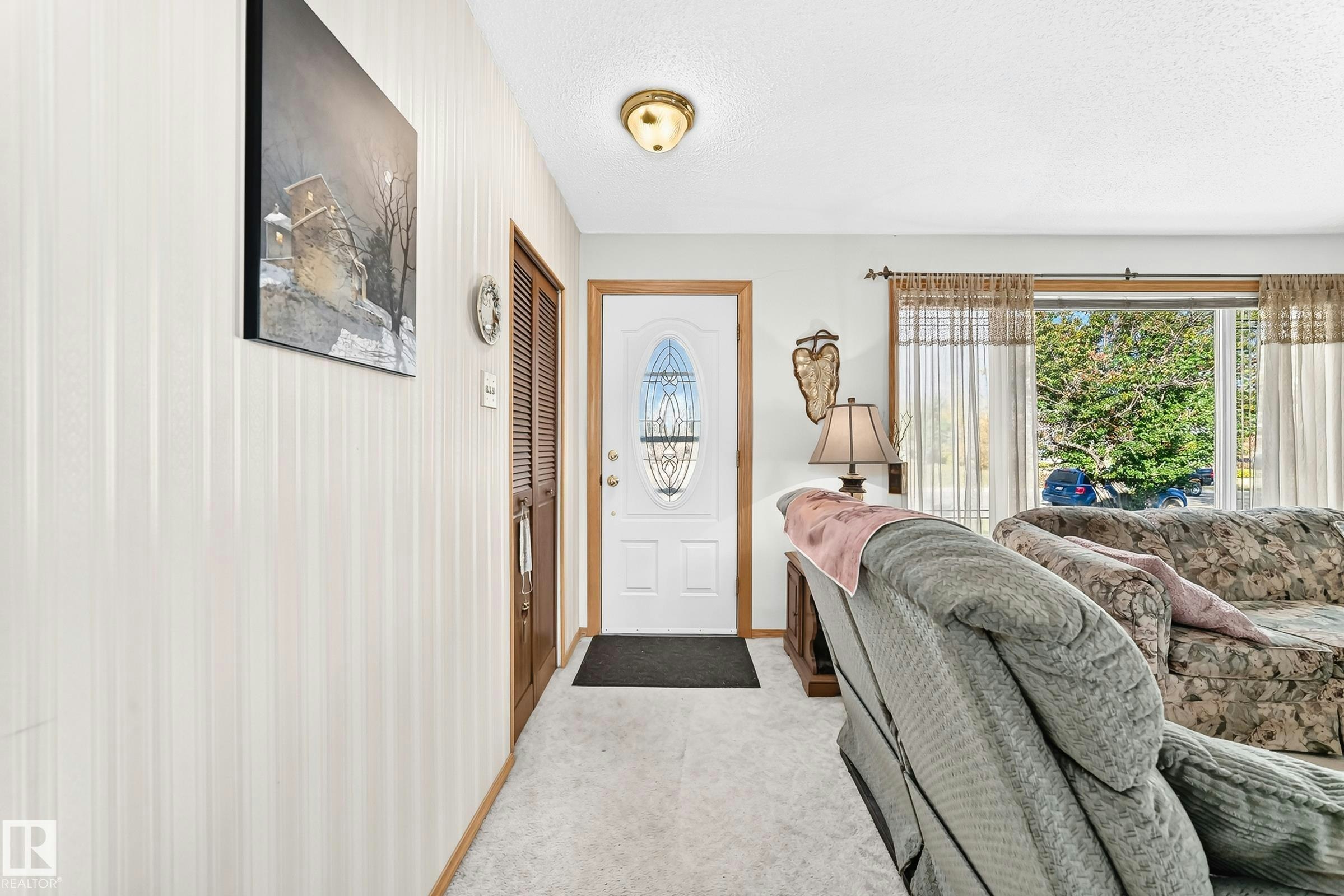 13515 86 Street NW - 3