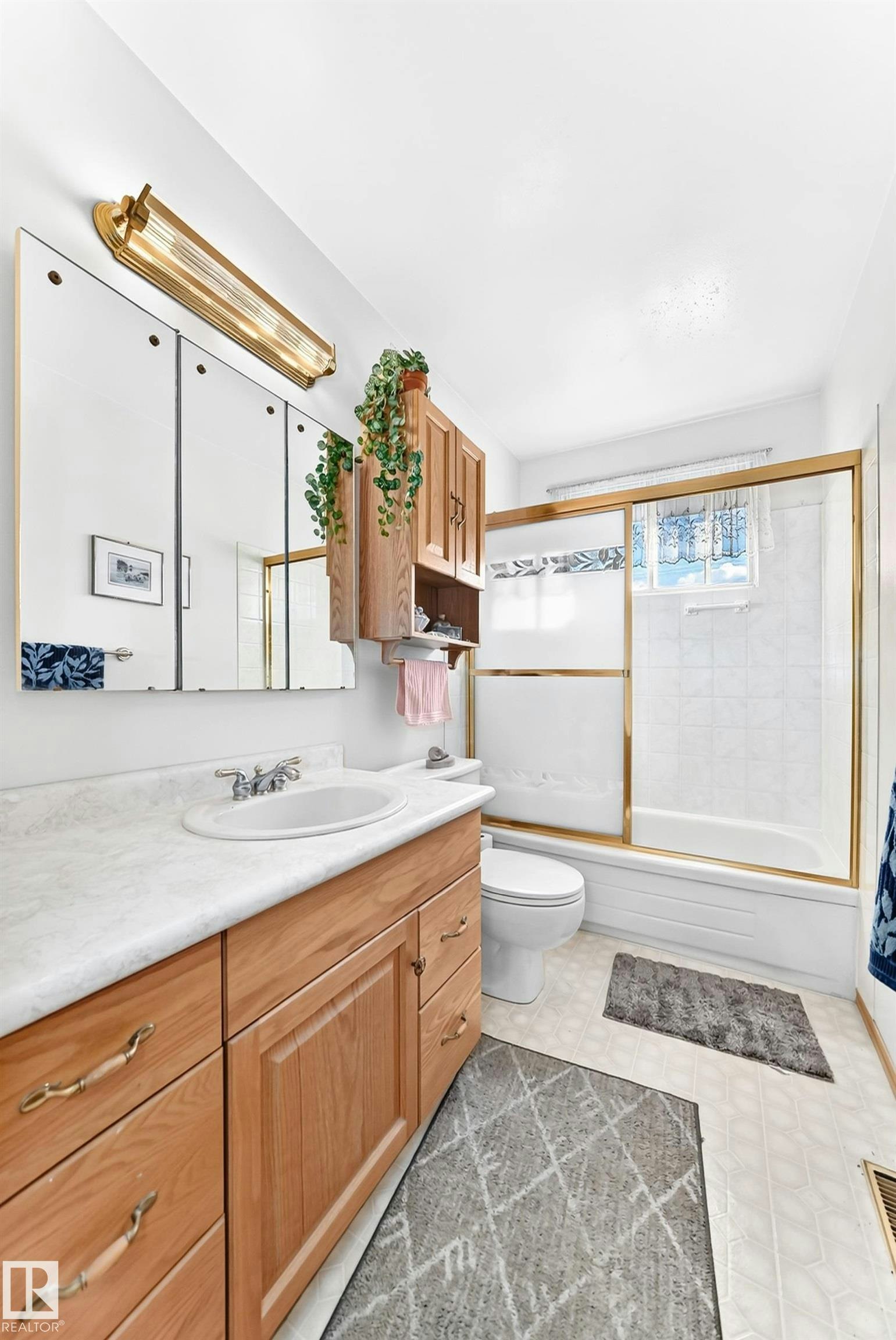 13515 86 Street NW, Edmonton, AB, T5E 3B6 - 24