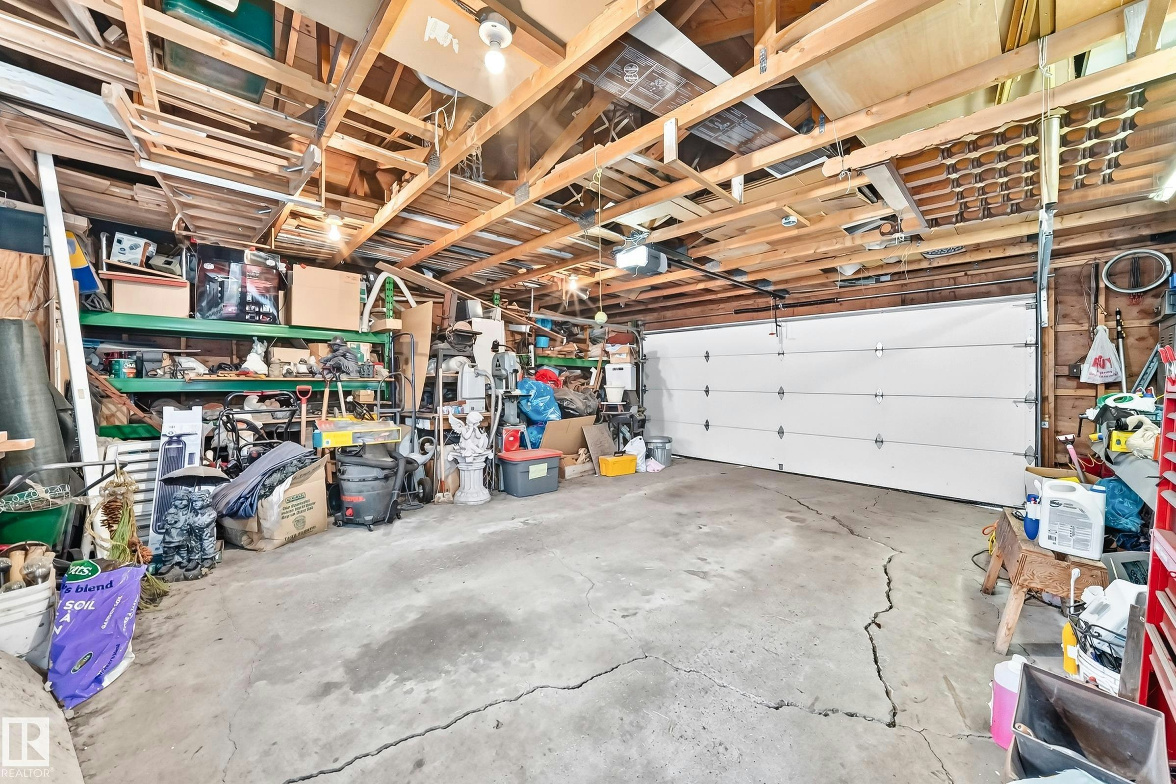 13515 86 Street NW, Edmonton, AB, T5E 3B6 - 36