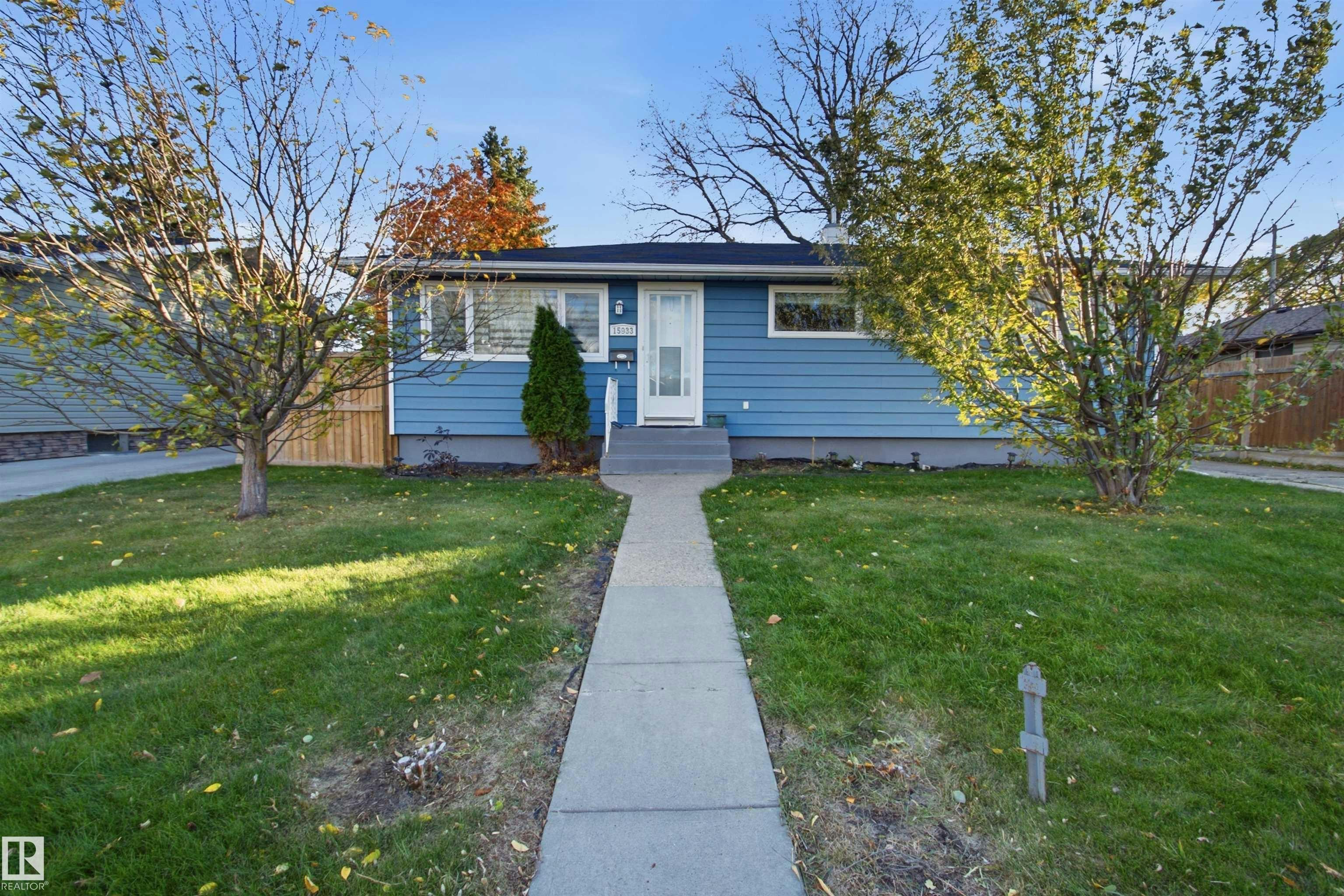 15933 95 Avenue, Edmonton, AB, T5P 0A3
