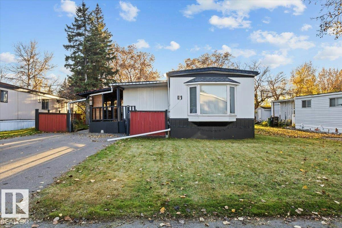 7 Keyhole Cr NW, Edmonton, AB, T6P 1B7