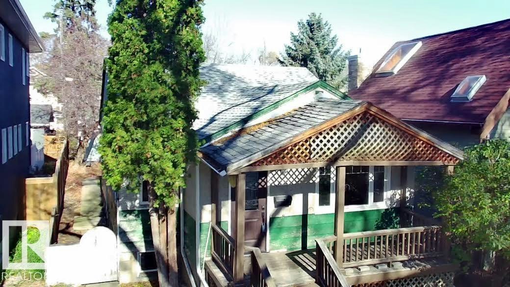 9742 88 Avenue, Edmonton, AB, T6E 2P9