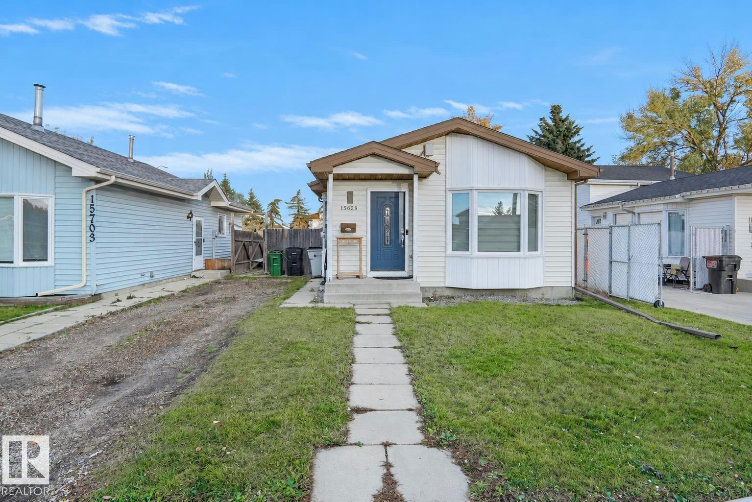 15629 83 Street, Edmonton, AB, T5Z 2P9