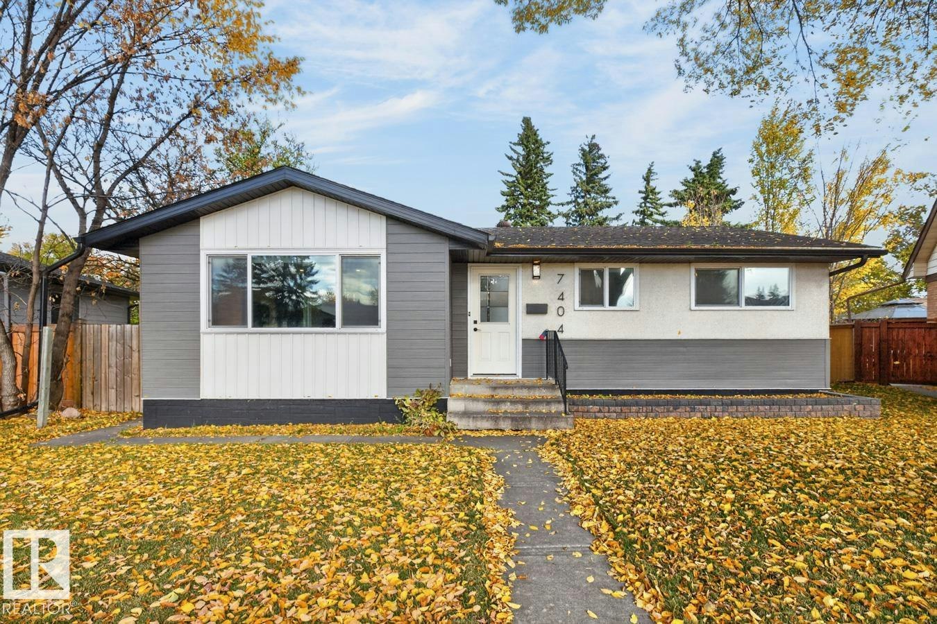 7404 92 Avenue, Edmonton, AB, T6B 6B0