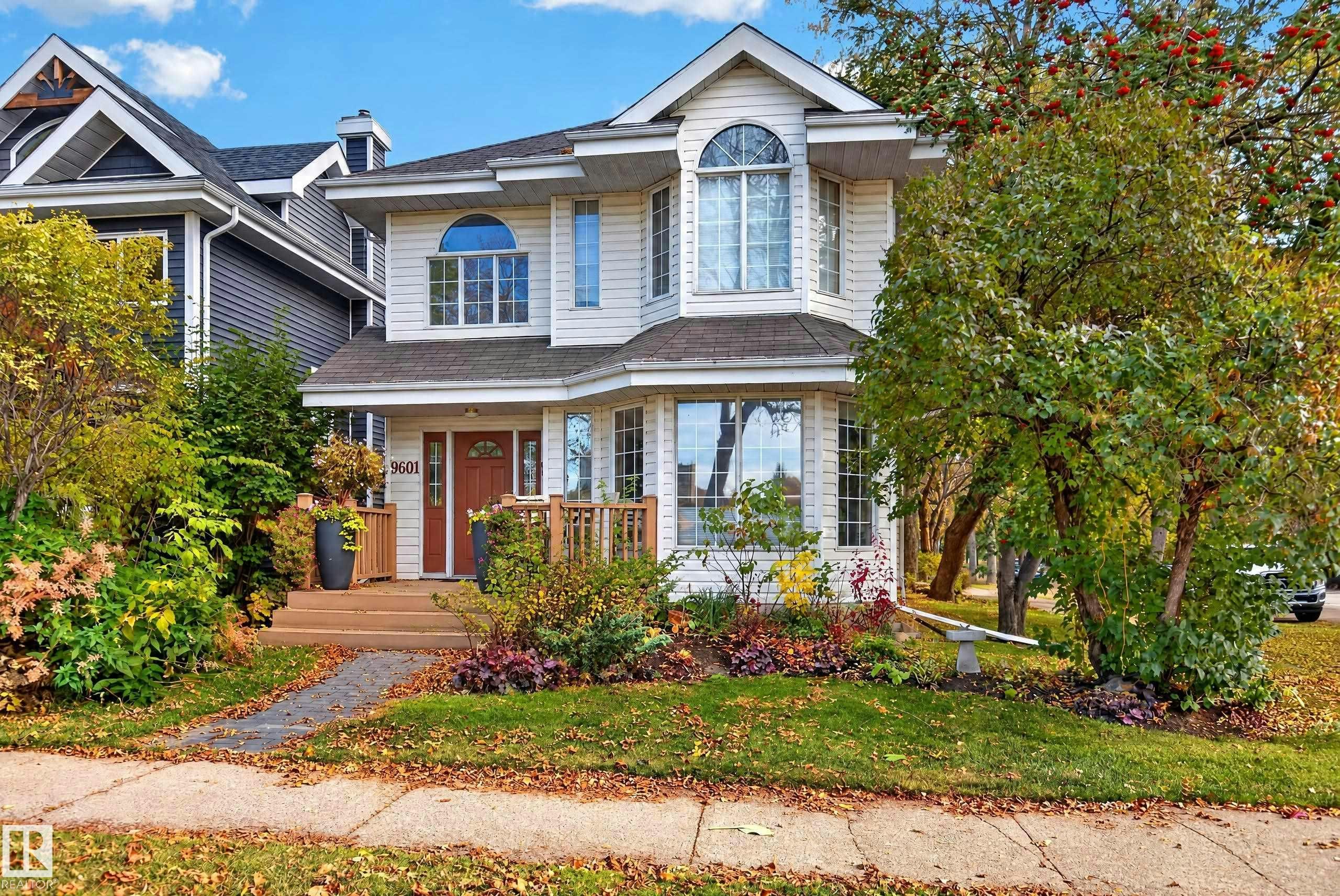 9601 101 Street, Edmonton, AB, T5K 0W7