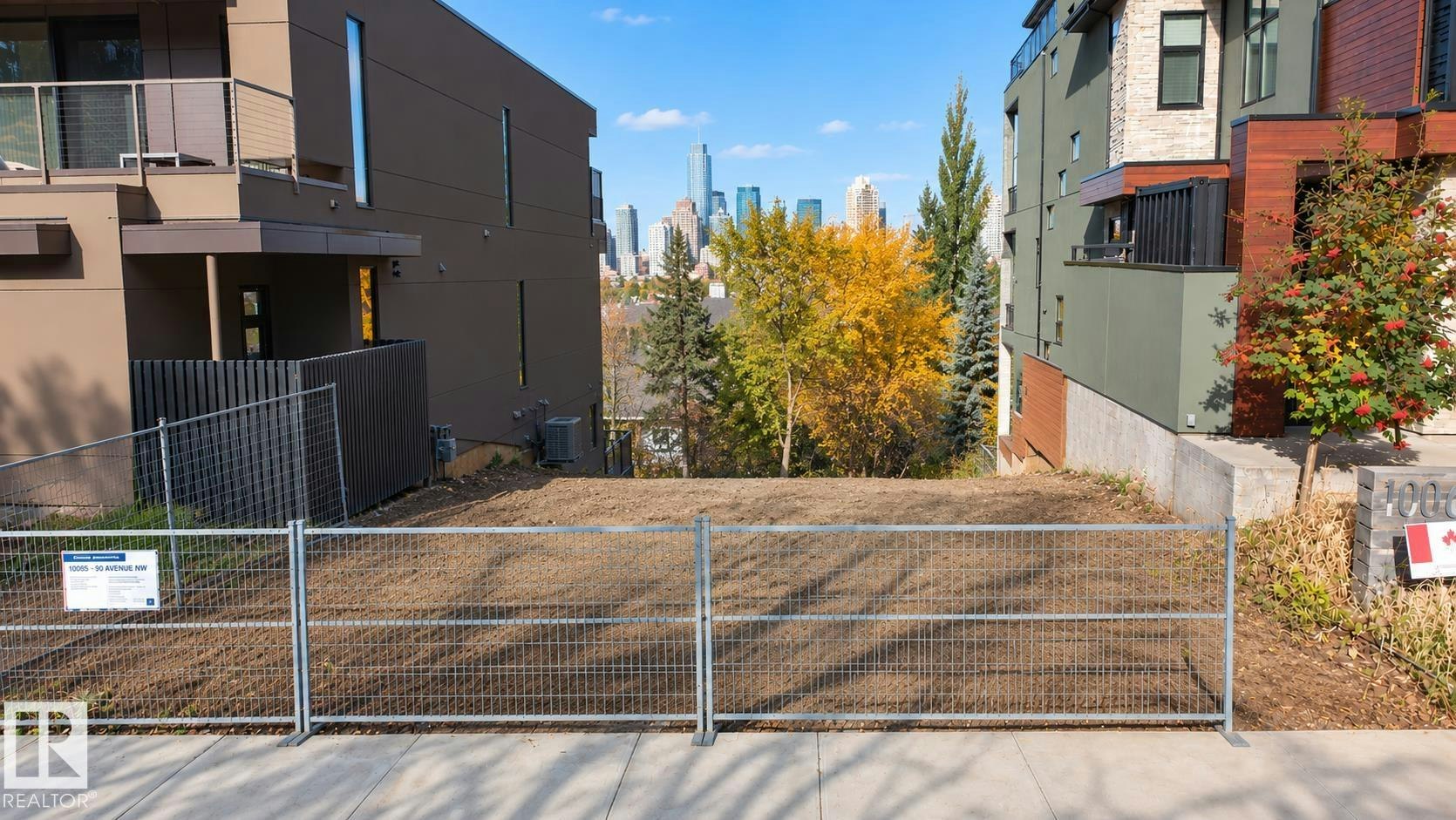 10068 90 Avenue, Edmonton, AB, T6E 4X1