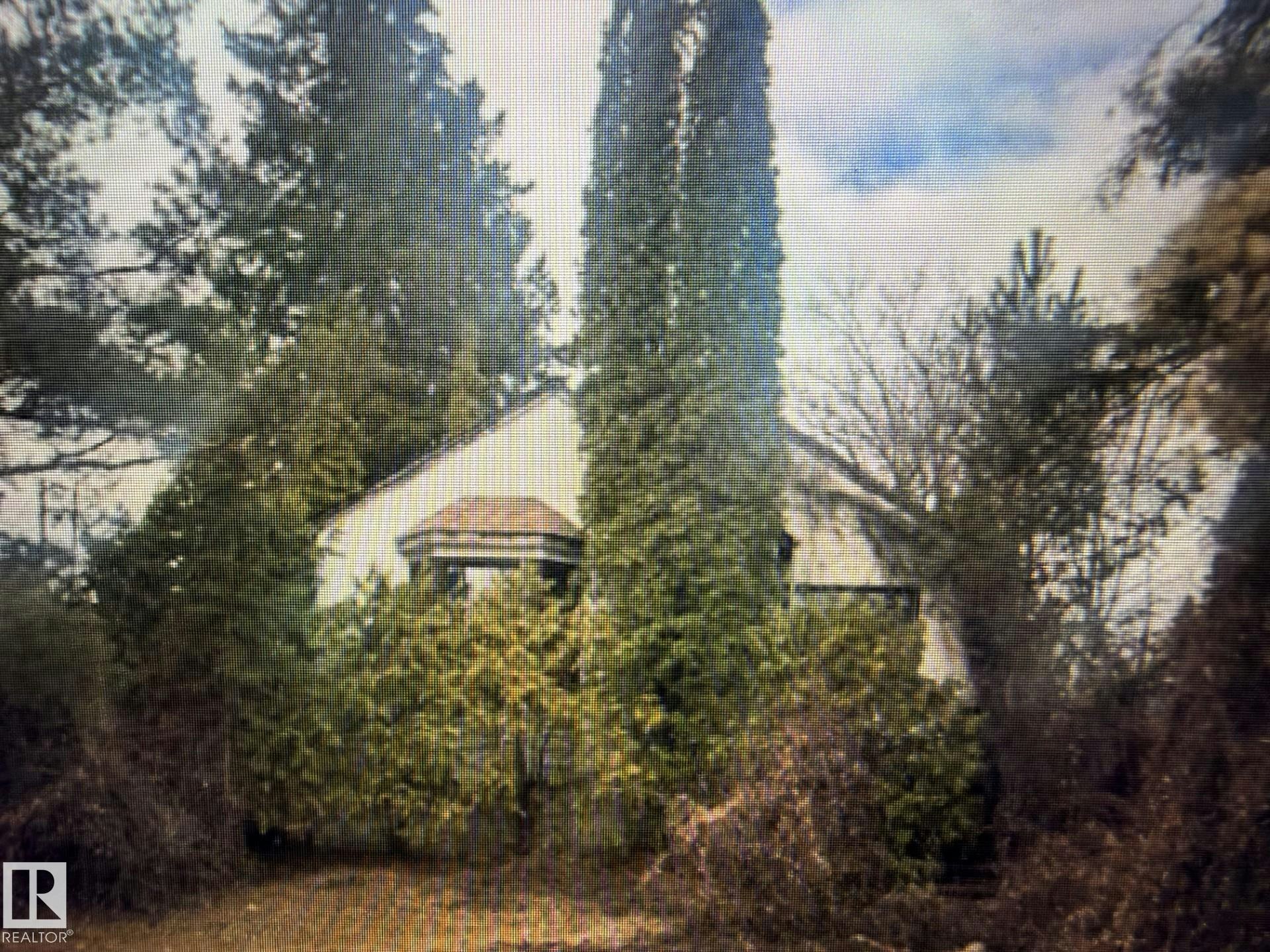 9617 84 Avenue, Edmonton, AB, T6C 1E7