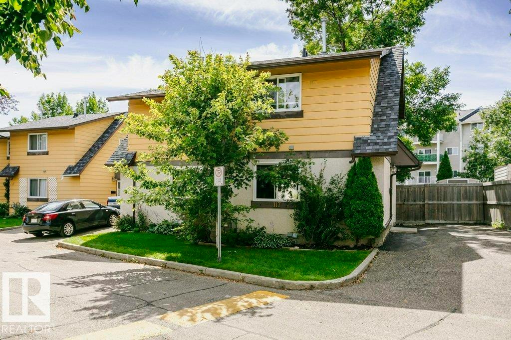 117 Woodstock, Edmonton, AB, T5T 0H6