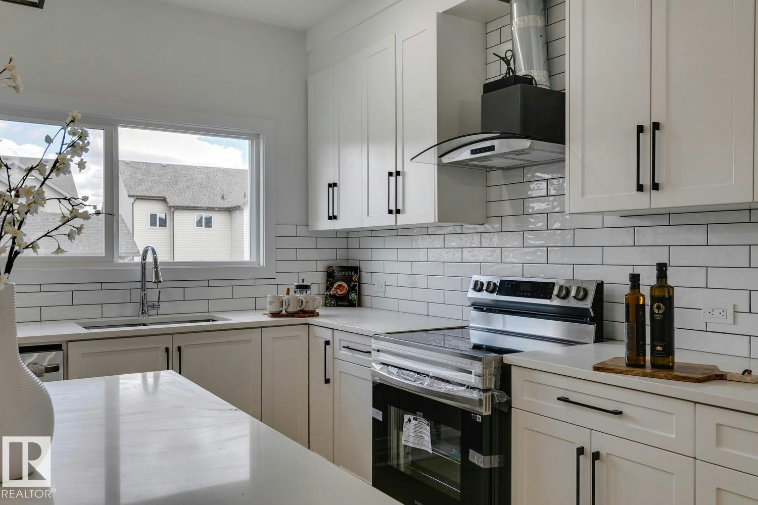10249 92a Avenue NW, Morinville, AB, T8R 2R4 - 17