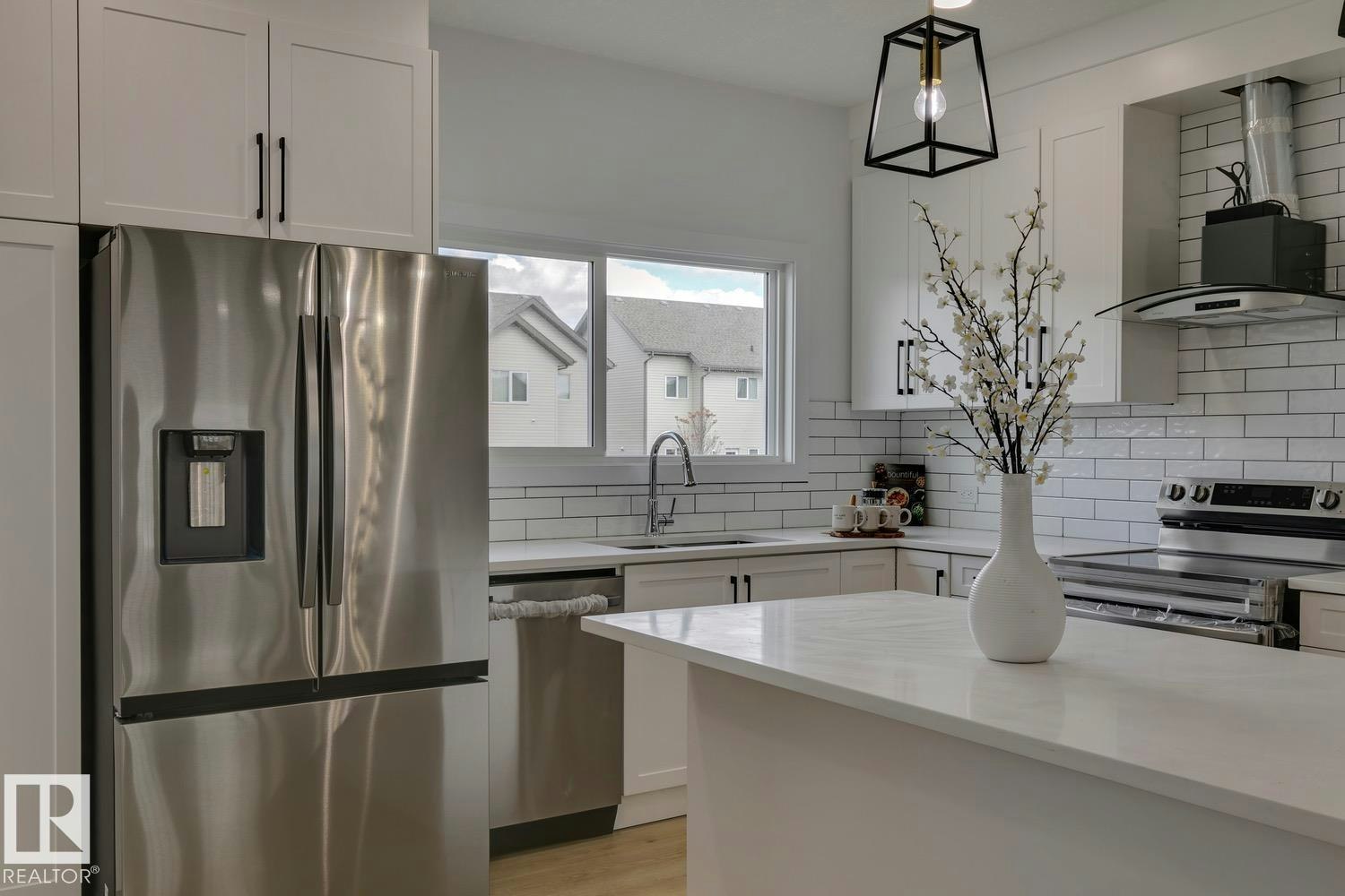 10249 92a Avenue NW, Morinville, AB, T8R 2R4 - 13