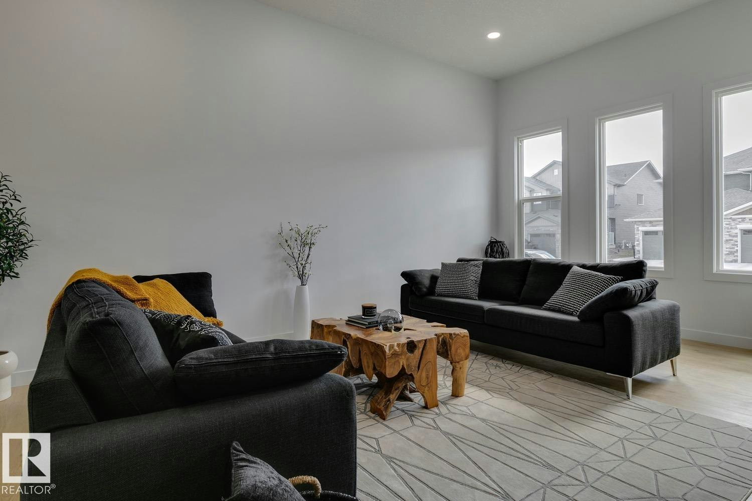 10249 92a Avenue NW, Morinville, AB, T8R 2R4 - 7
