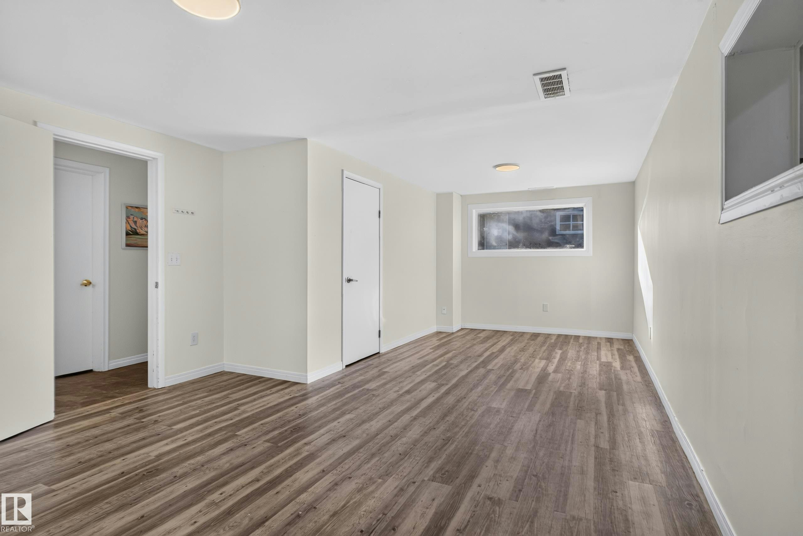 9814 79 Street NW, Edmonton, AB, T6A 3G1 - 21
