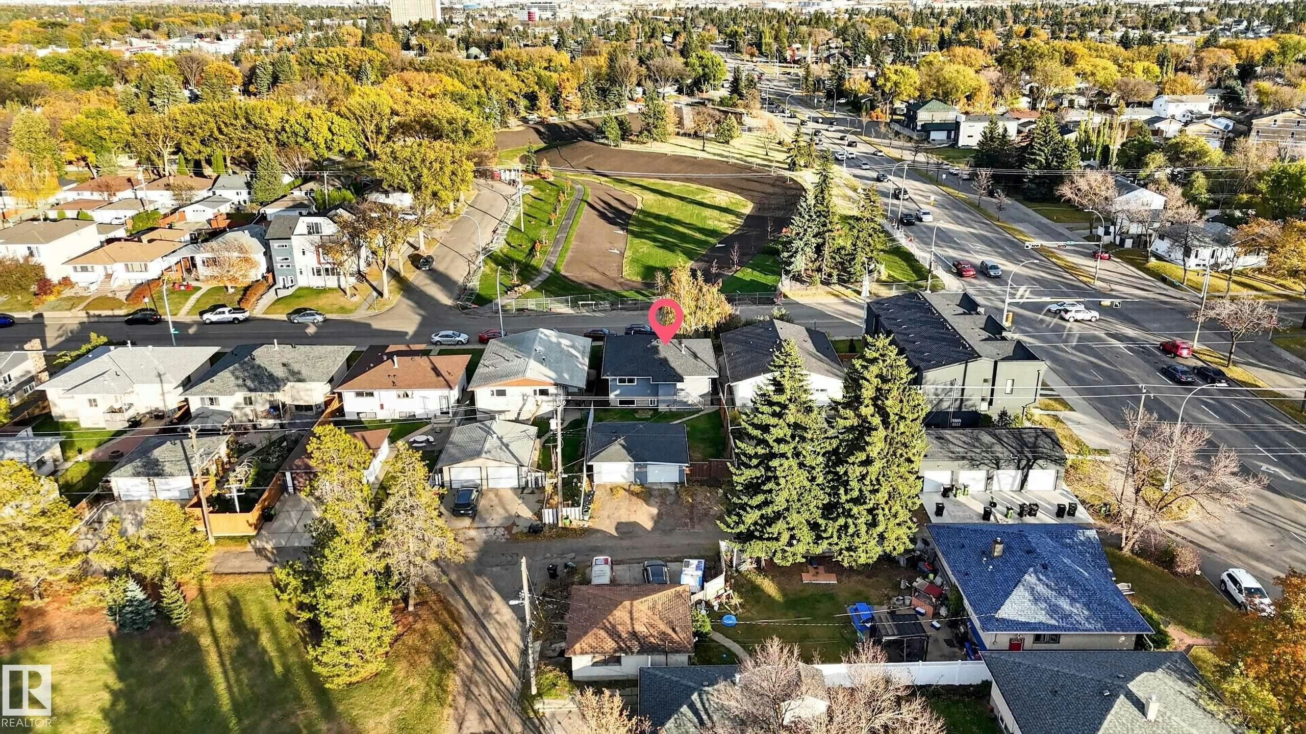 9814 79 Street NW, Edmonton, AB, T6A 3G1 - 30