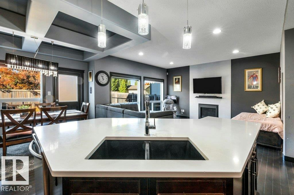 1944 68 Street, Edmonton, AB, T6X 0M2 - 16