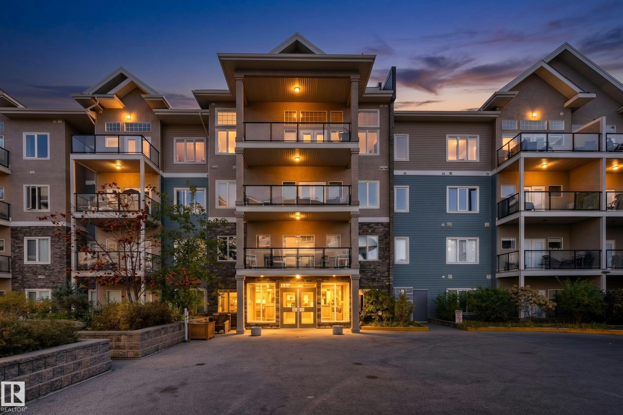 211-10121 80 Avenue, Edmonton, AB, T6E 0B9